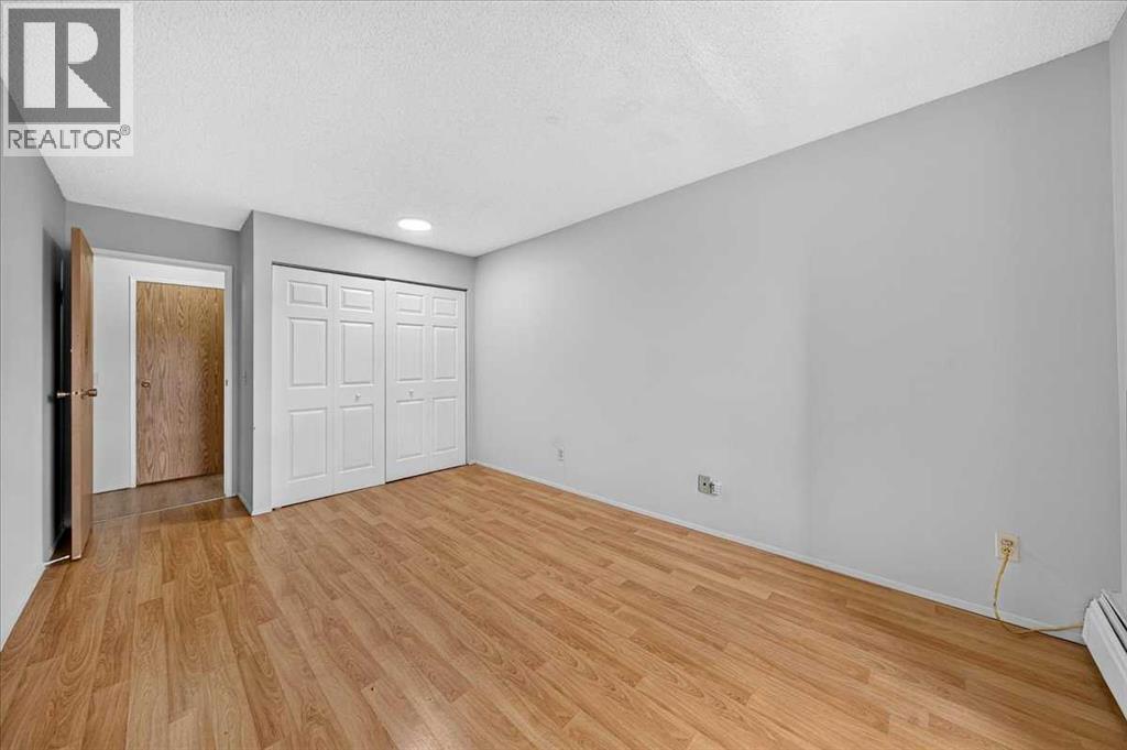 #203 1712 38 Street SE - 21