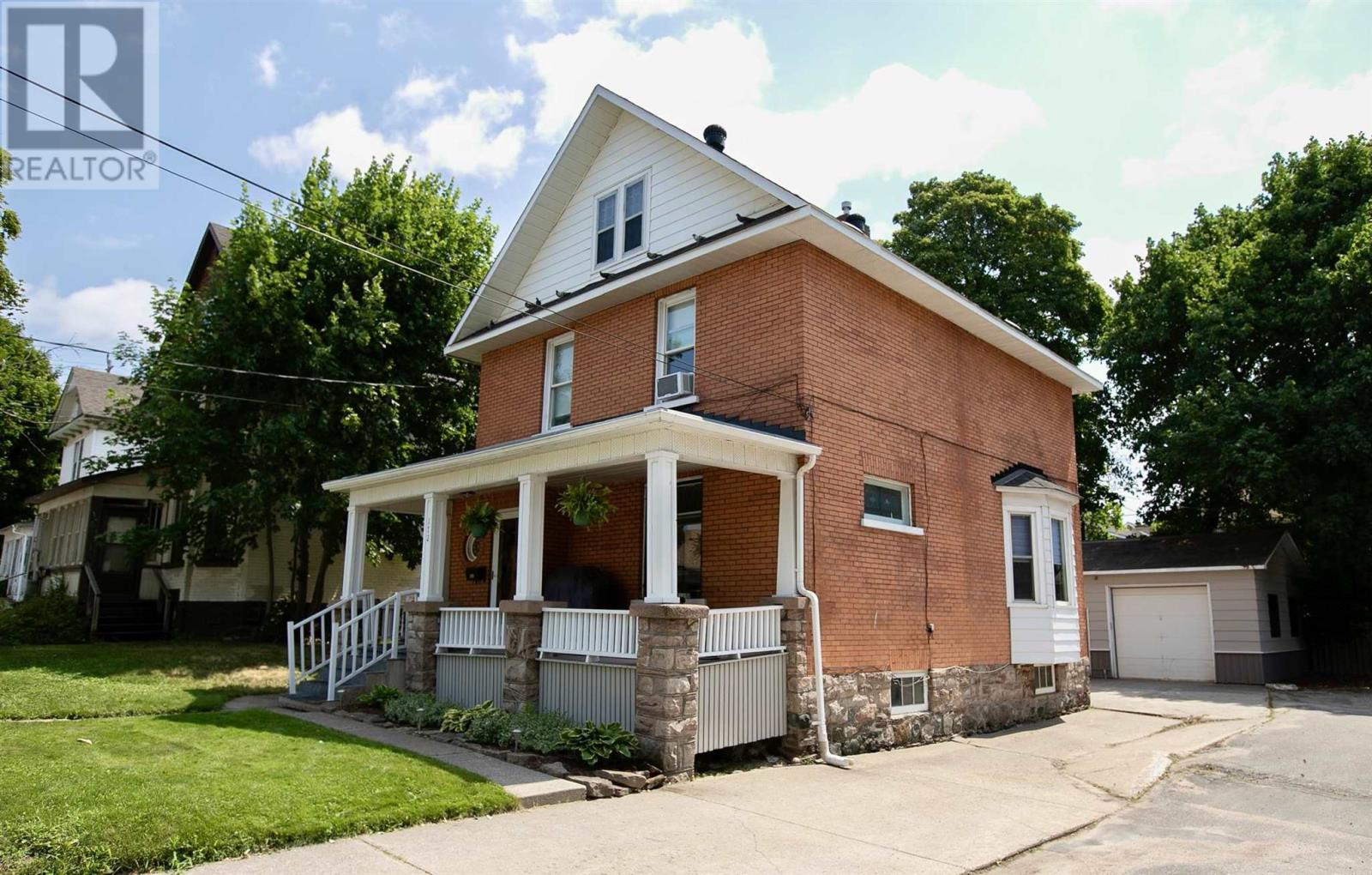 172 Spring ST - 47