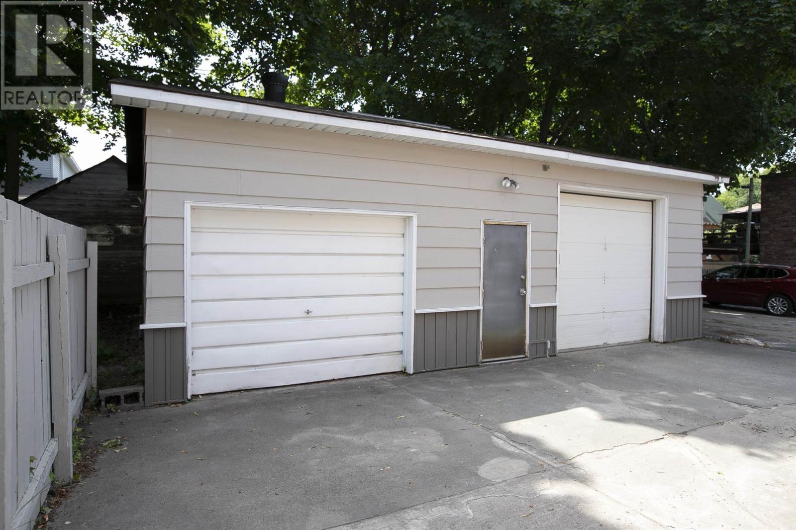 172 Spring ST - 48