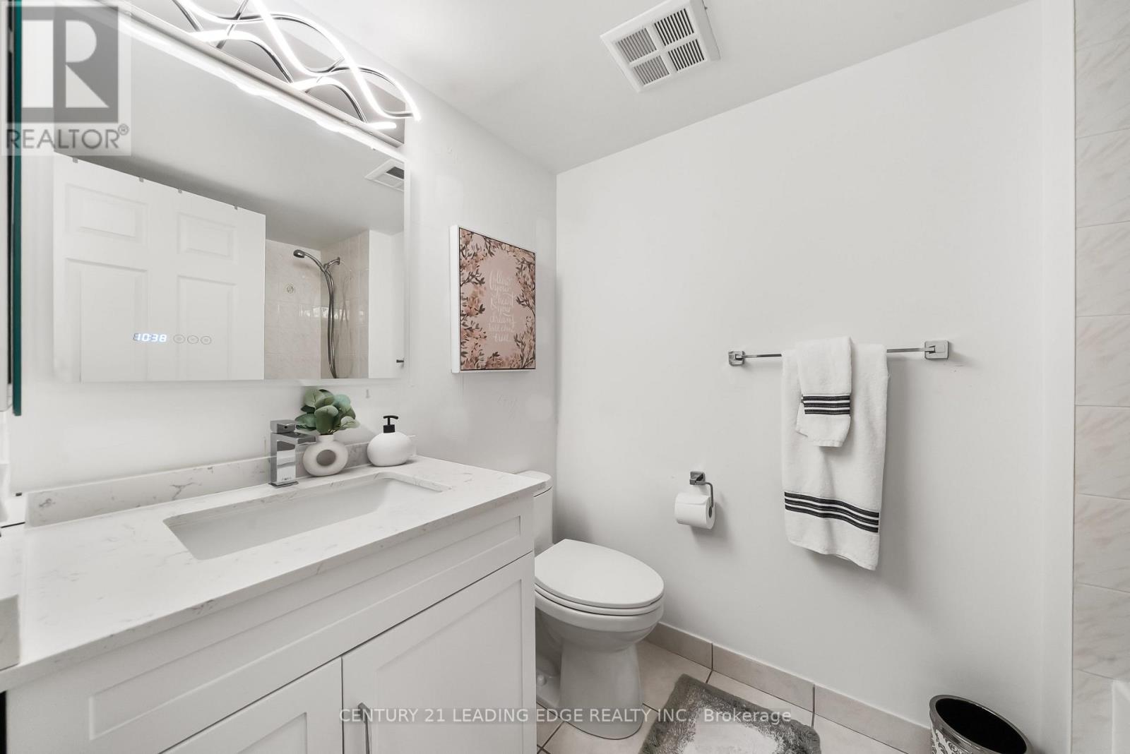 #1812 35 KINGSBRIDGE GARDEN CIRCLE - 17