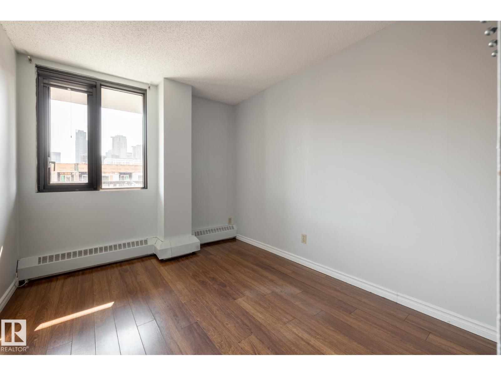 #703 10175 109 ST NW - 10