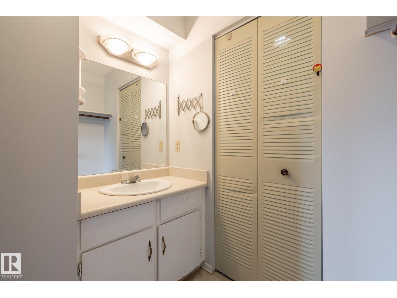 #703 10175 109 ST NW - 25