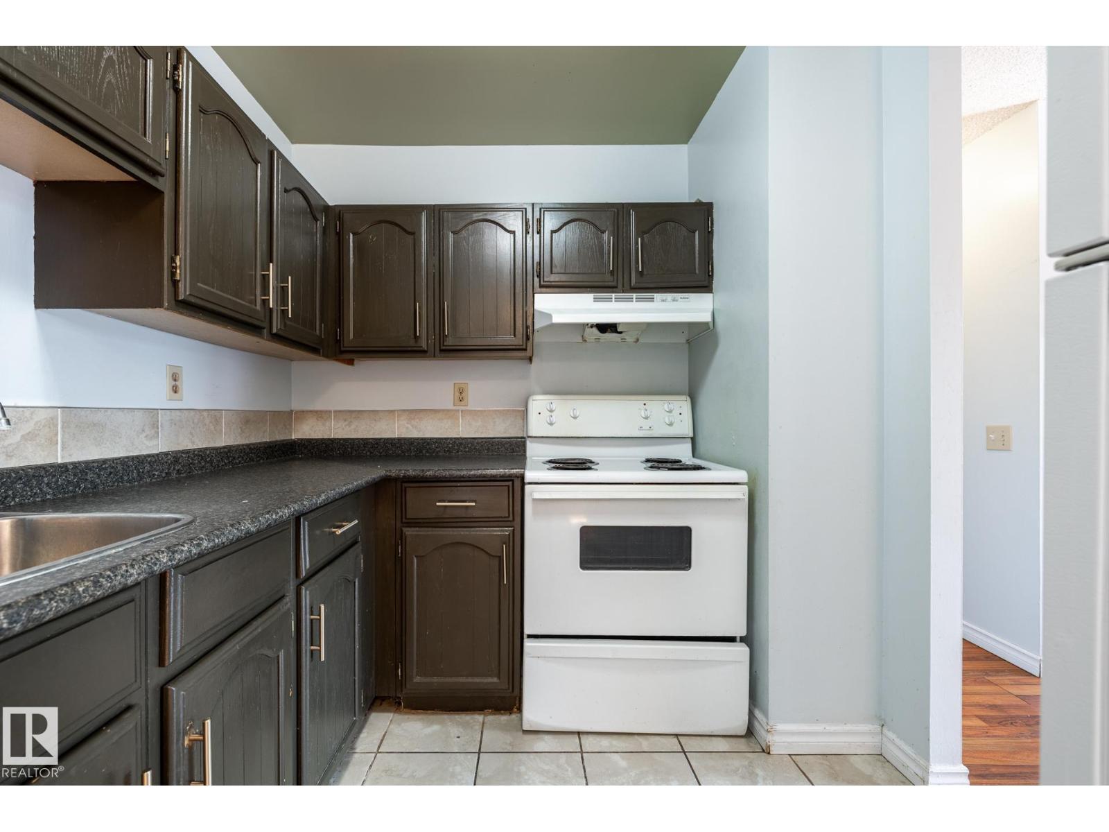 #703 10175 109 ST NW - 20