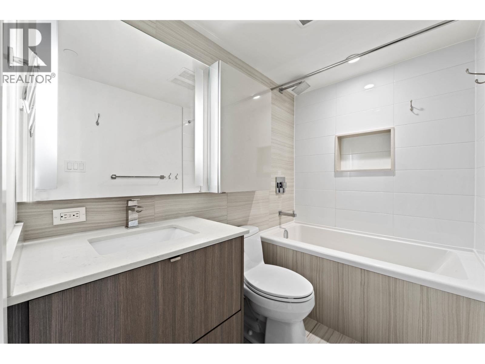1 Bed, 1 Bath Apartment for Sale in Burnaby – 210 1788 COLUMBIA STREET, Burnaby – MLS# R3146616 - Image 14