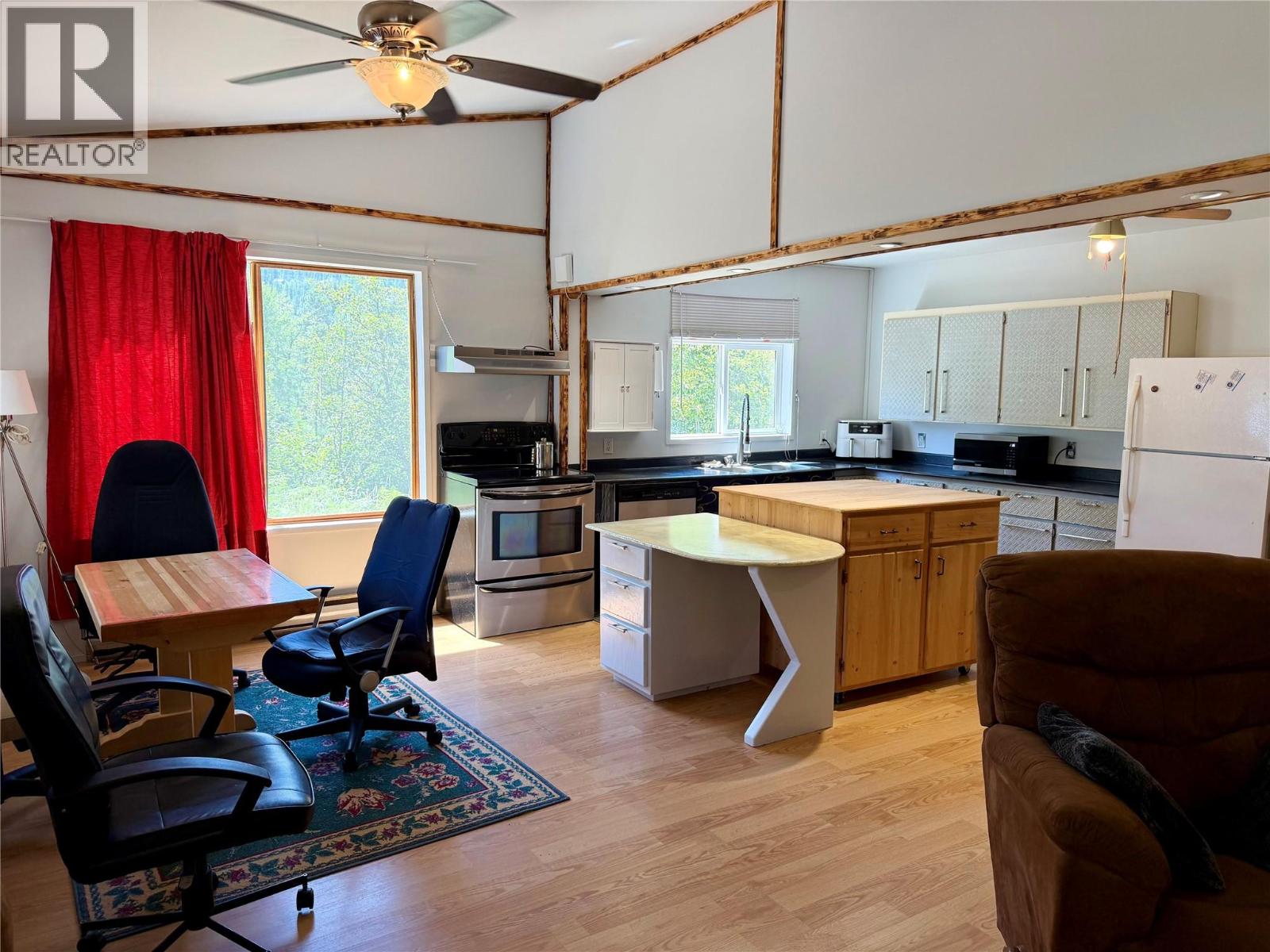175 Grohman Creek Road - 10