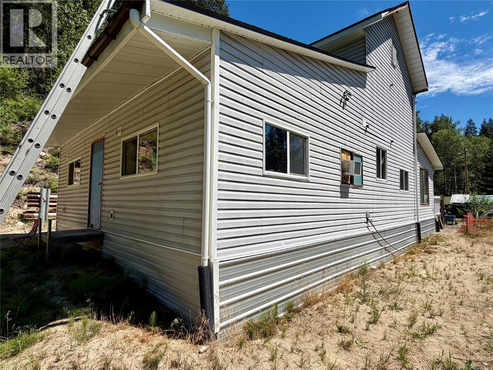 175 Grohman Creek Road - 28