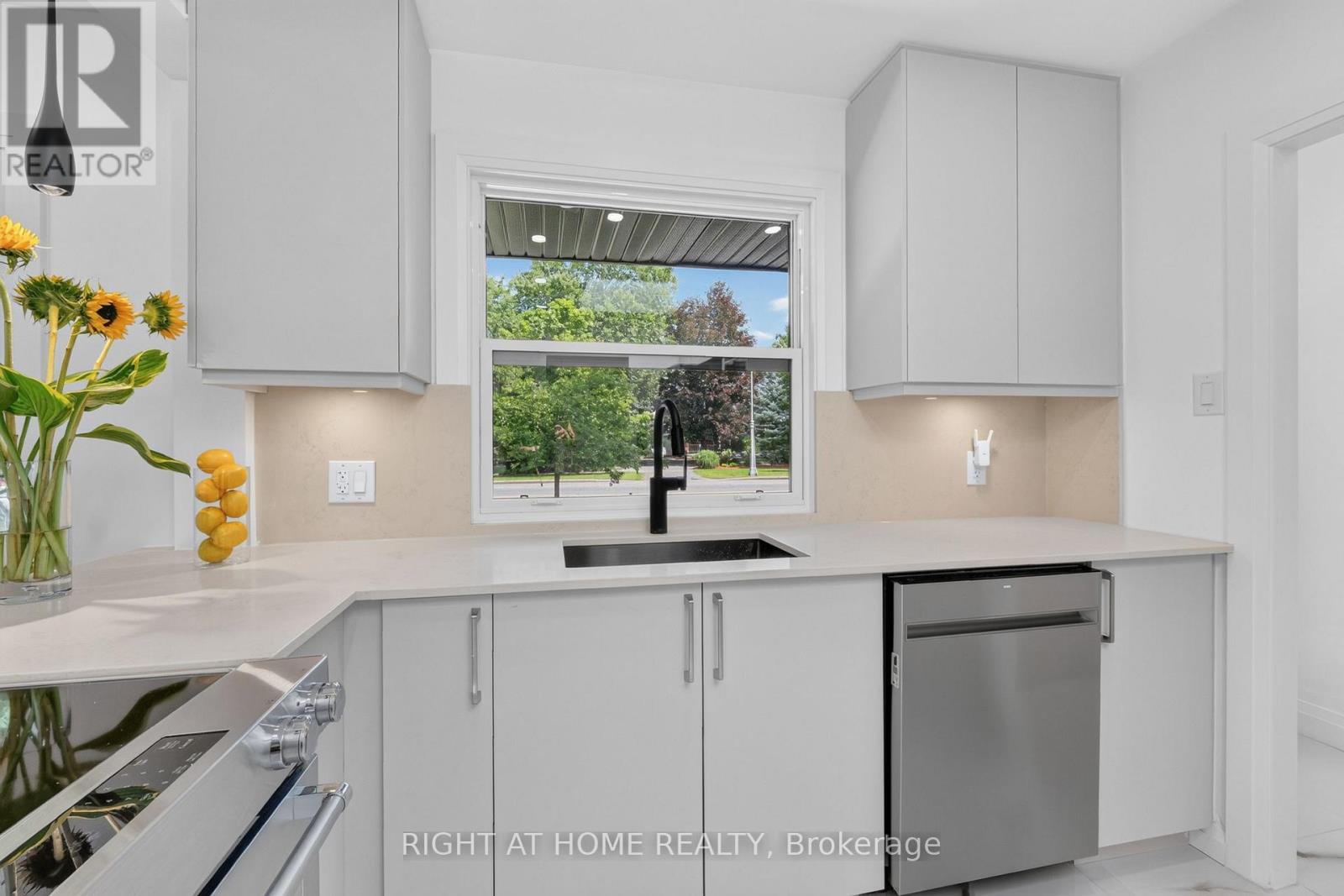 200 ISLAND PARK DRIVE - 16