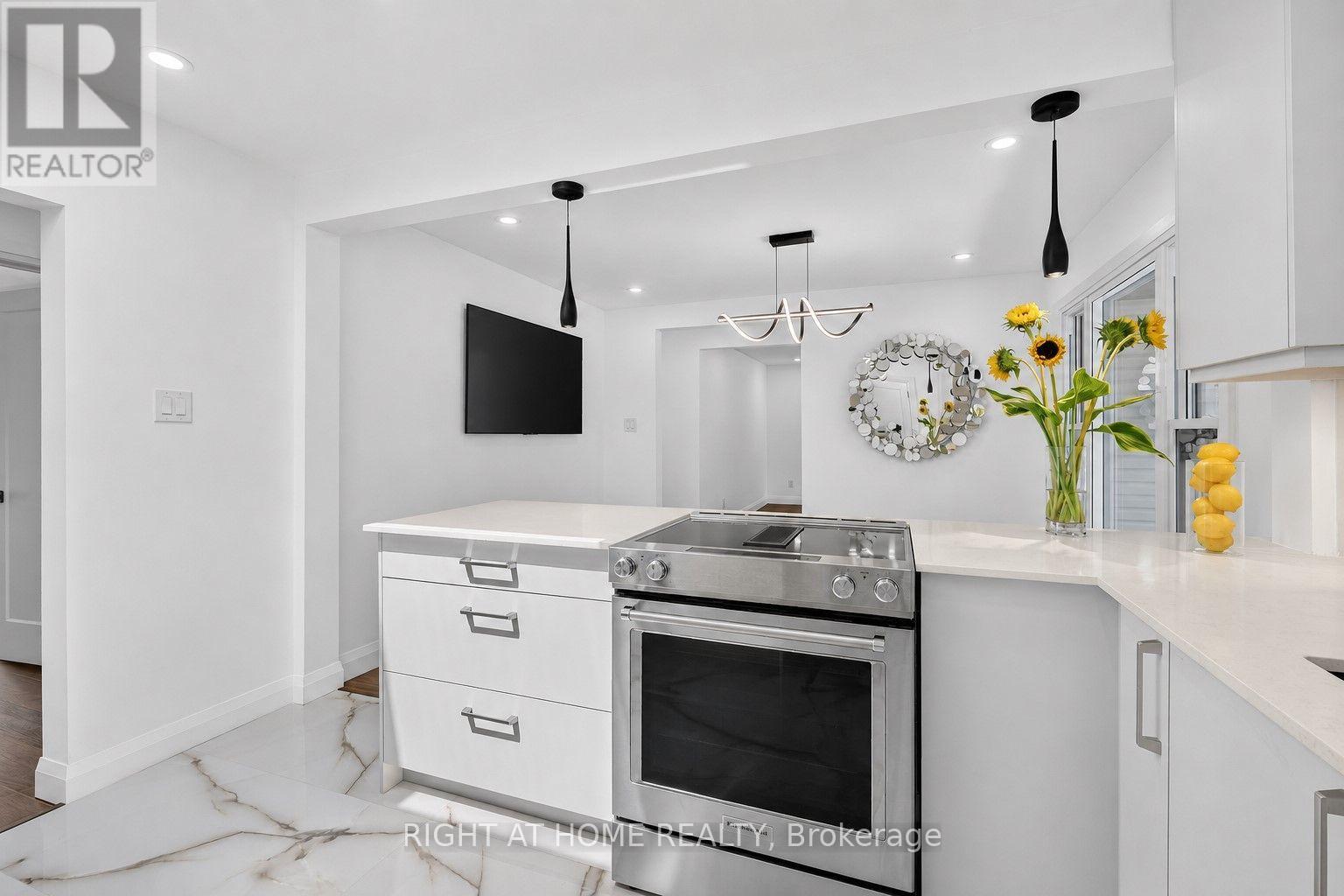 200 ISLAND PARK DRIVE - 17