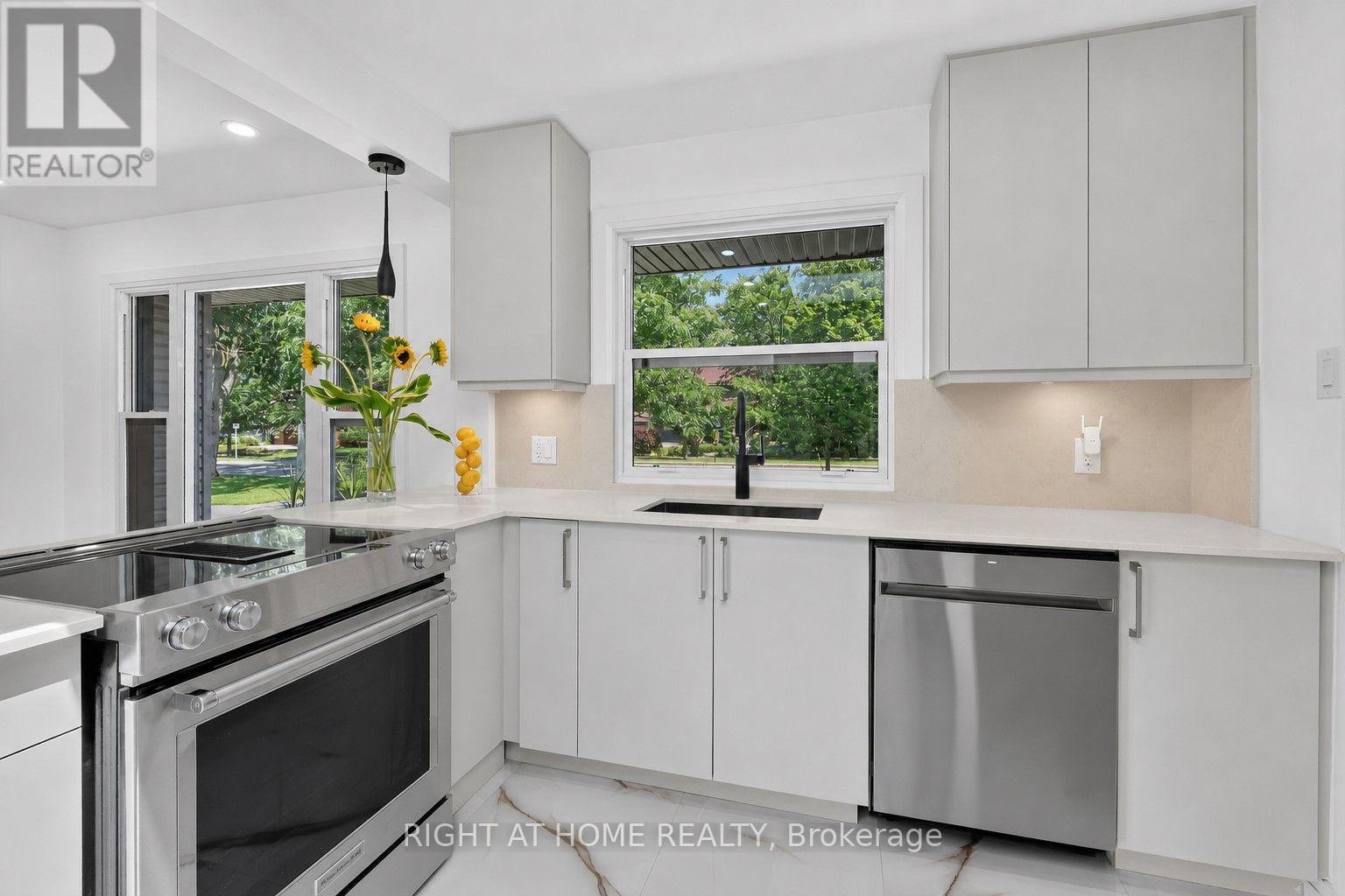 200 ISLAND PARK DRIVE - 18
