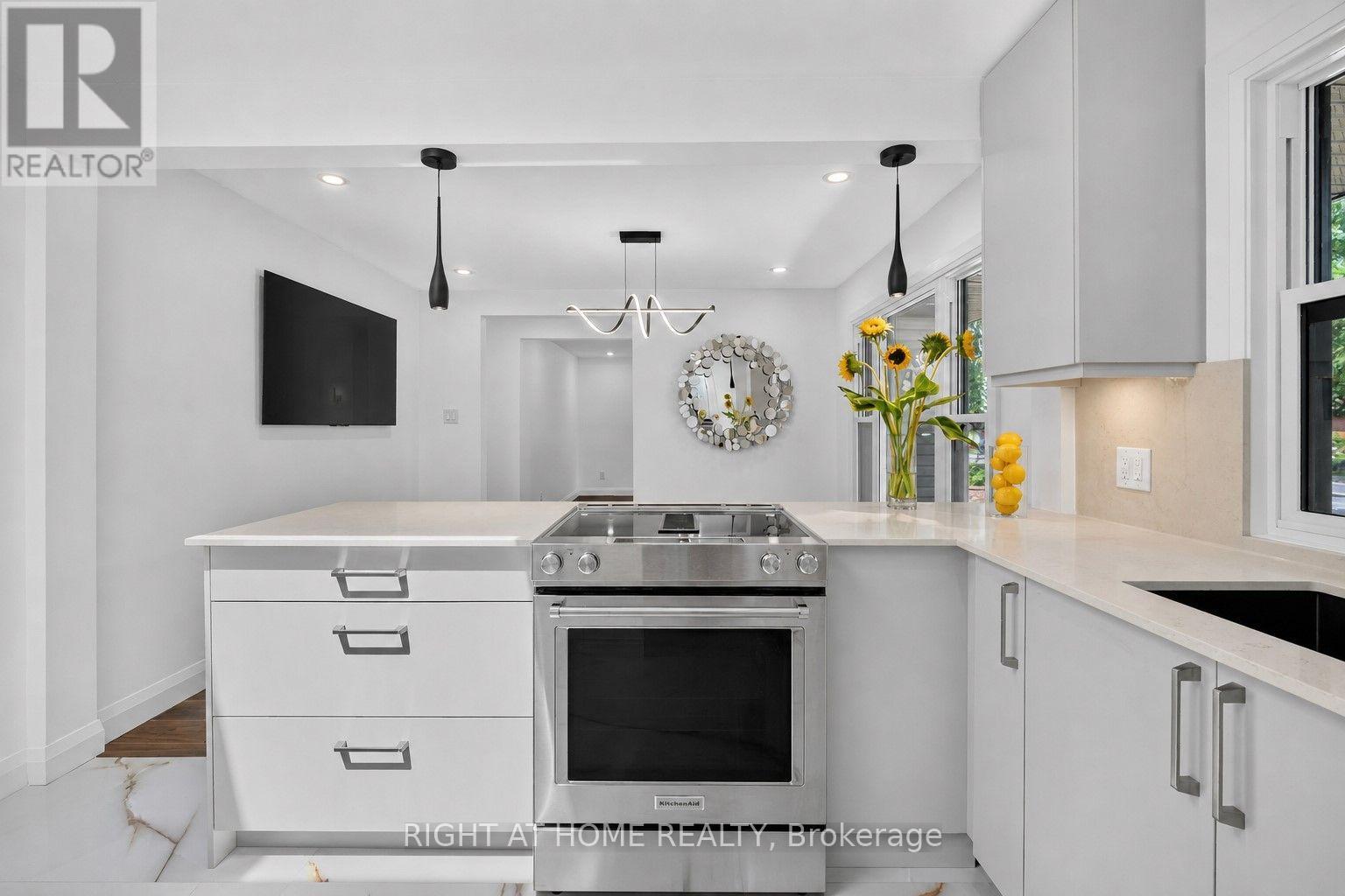 200 ISLAND PARK DRIVE - 20