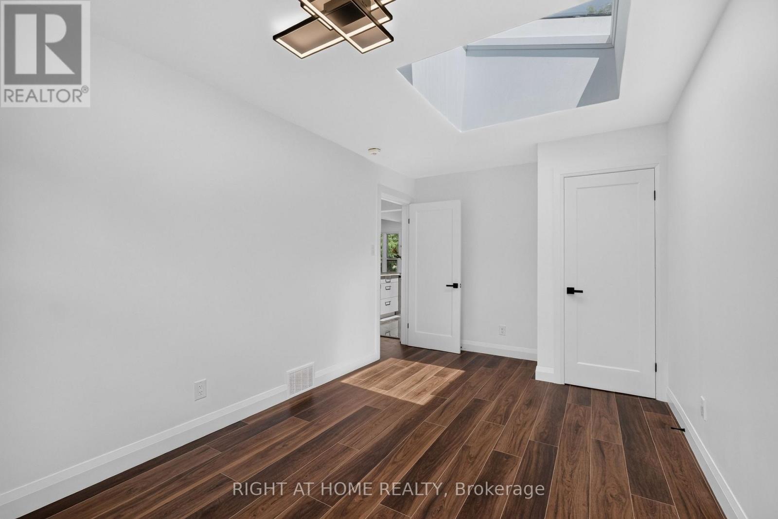 200 ISLAND PARK DRIVE - 31