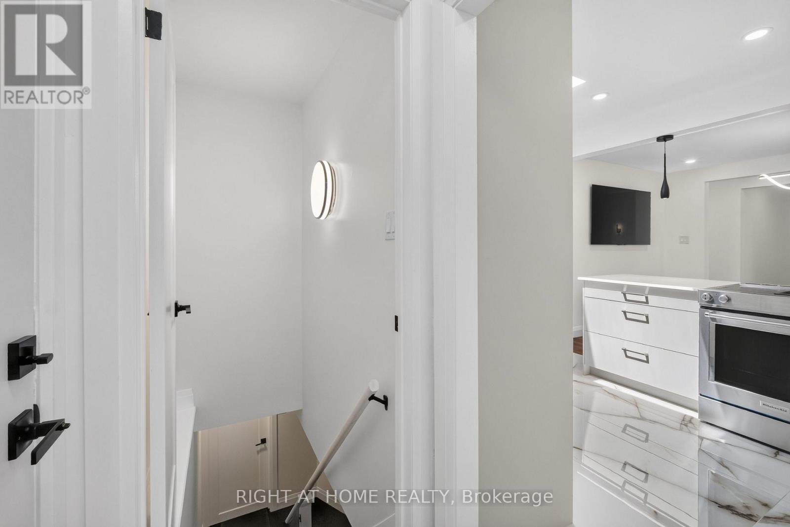 200 ISLAND PARK DRIVE - 38