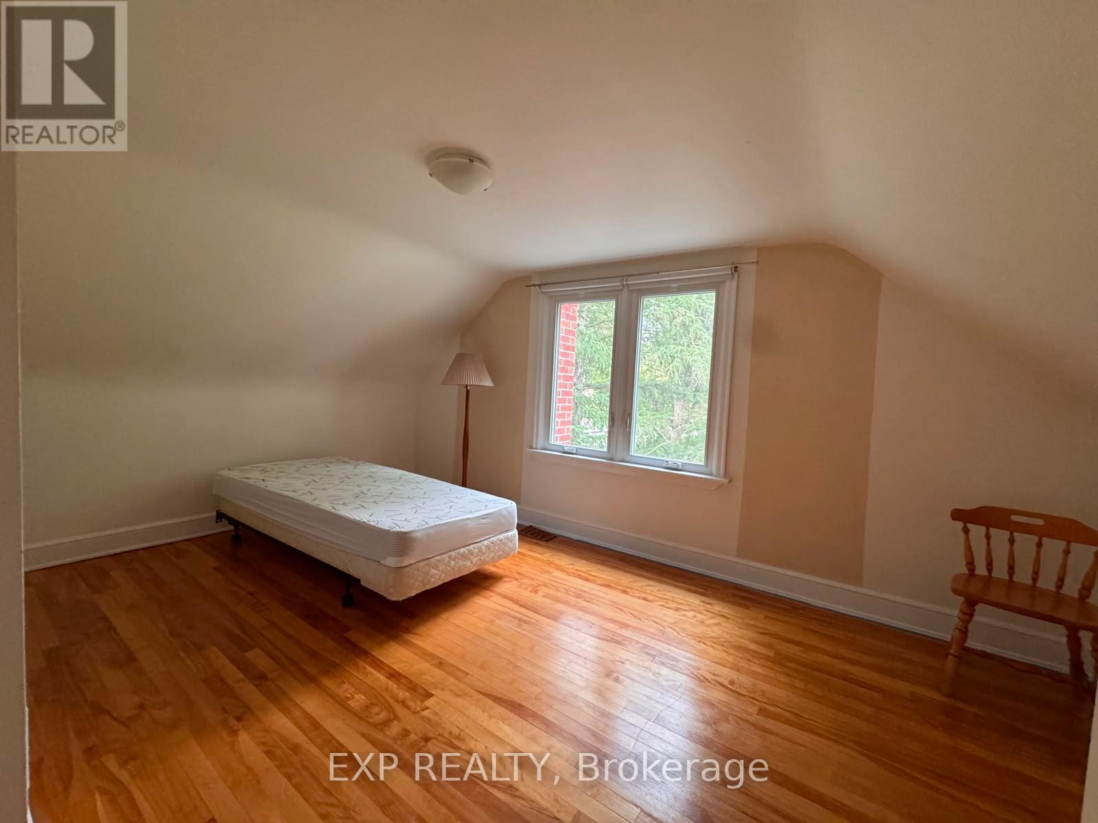 3 Bed, 2 Bath House for Rent in Ottawa – 44 CLEARVIEW AVENUE, Ottawa – MLS# X13591058 - Image 16