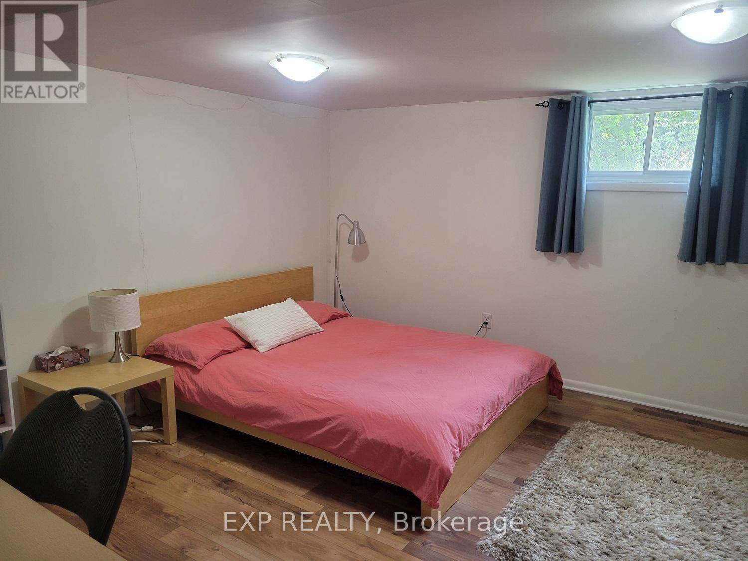 3 Bed, 2 Bath House for Rent in Ottawa – 44 CLEARVIEW AVENUE, Ottawa – MLS# X13591058 - Image 17