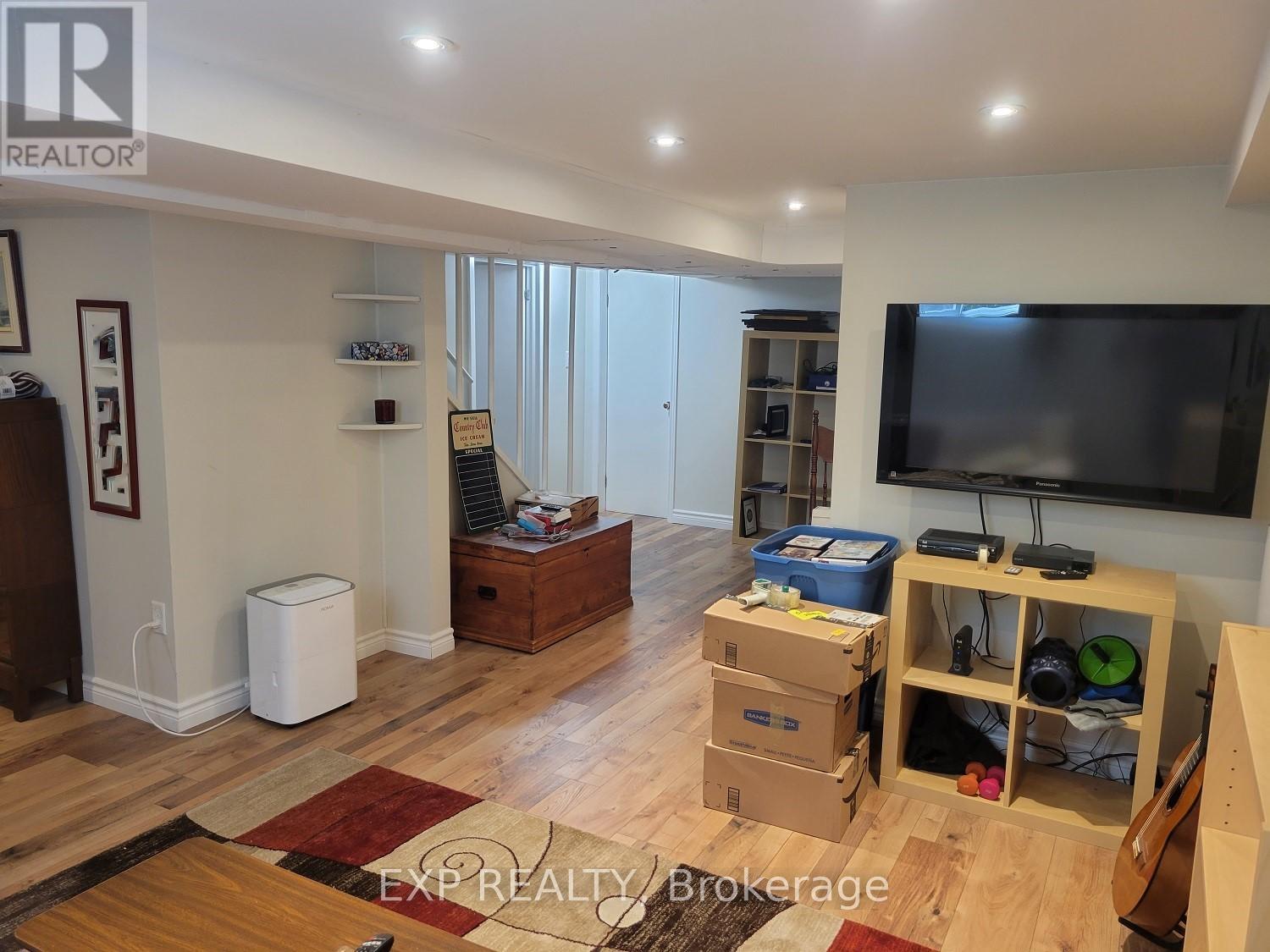 3 Bed, 2 Bath House for Rent in Ottawa – 44 CLEARVIEW AVENUE, Ottawa – MLS# X13591058 - Image 19