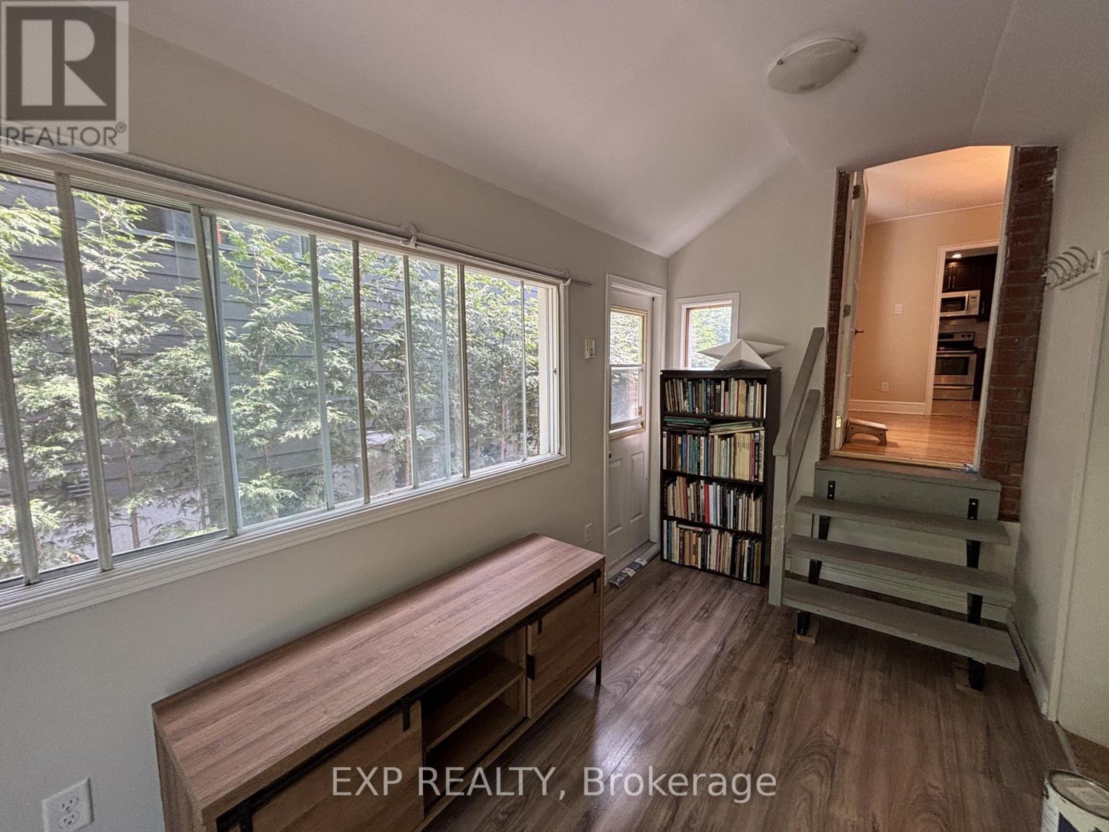 3 Bed, 2 Bath House for Rent in Ottawa – 44 CLEARVIEW AVENUE, Ottawa – MLS# X13591058 - Image 20