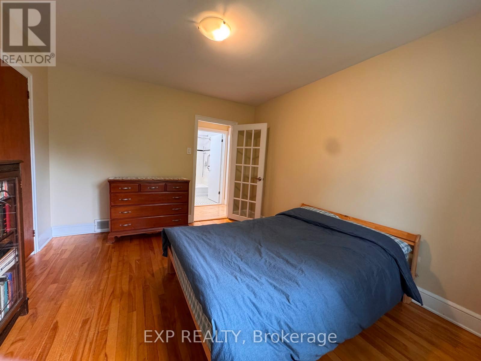 3 Bed, 2 Bath House for Rent in Ottawa – 44 CLEARVIEW AVENUE, Ottawa – MLS# X13591058 - Image 7