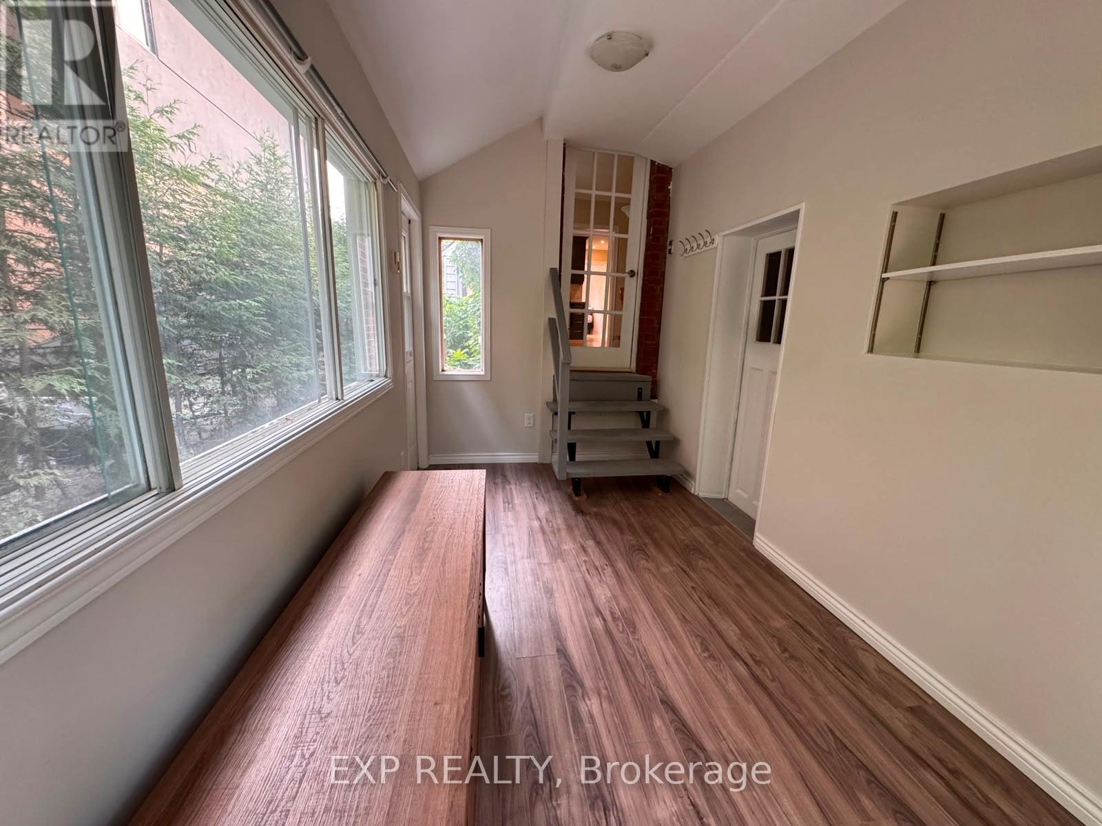 3 Bed, 2 Bath House for Rent in Ottawa – 44 CLEARVIEW AVENUE, Ottawa – MLS# X13591058 - Image 9
