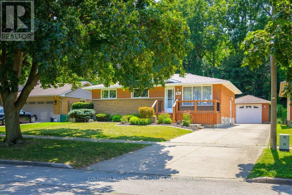 4 PARKHILL ROAD - 2