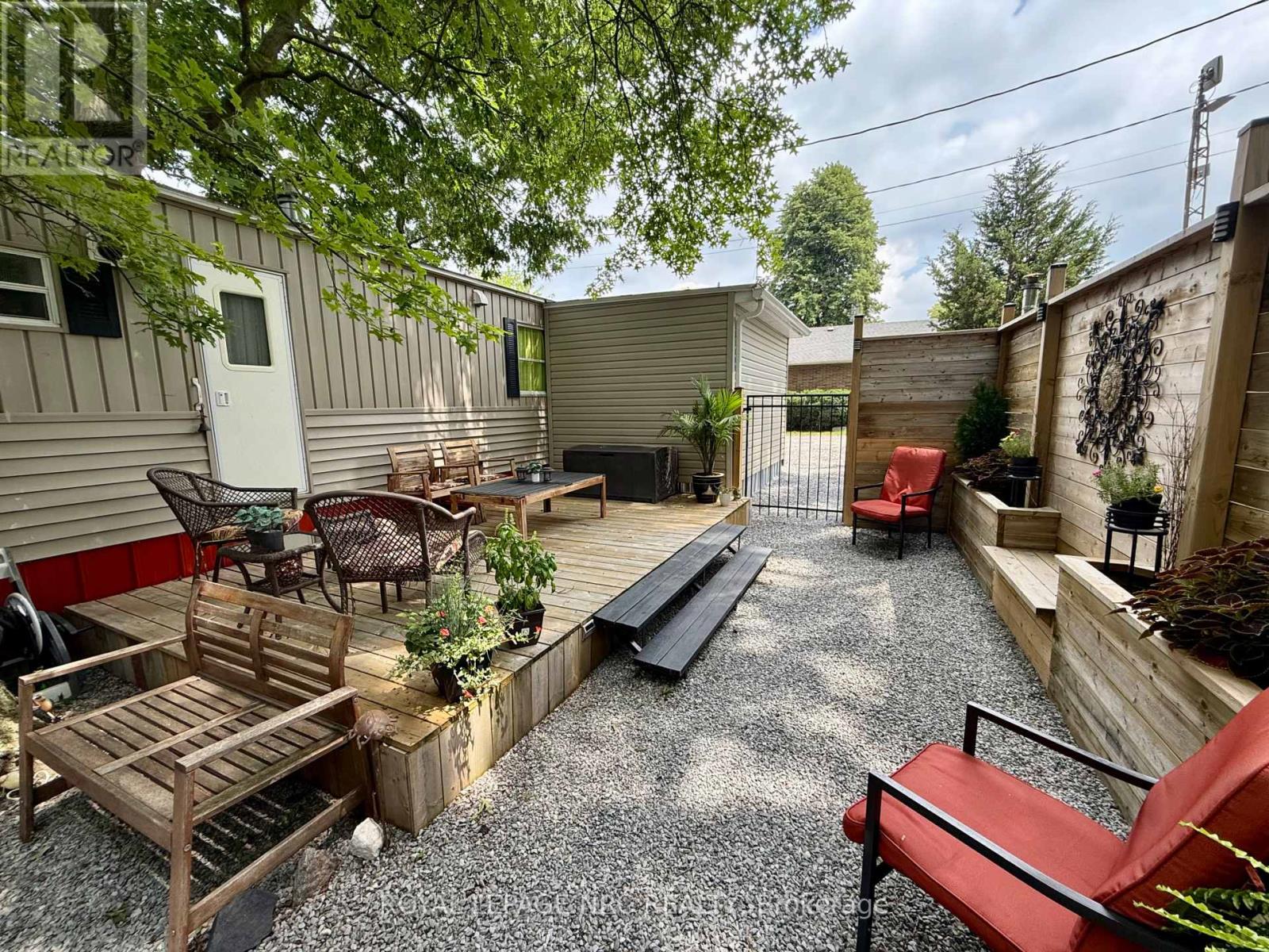 #3 2600 MONTROSE ROAD - 11