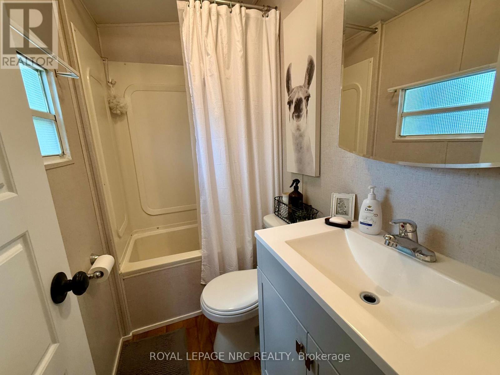 #3 2600 MONTROSE ROAD - 25