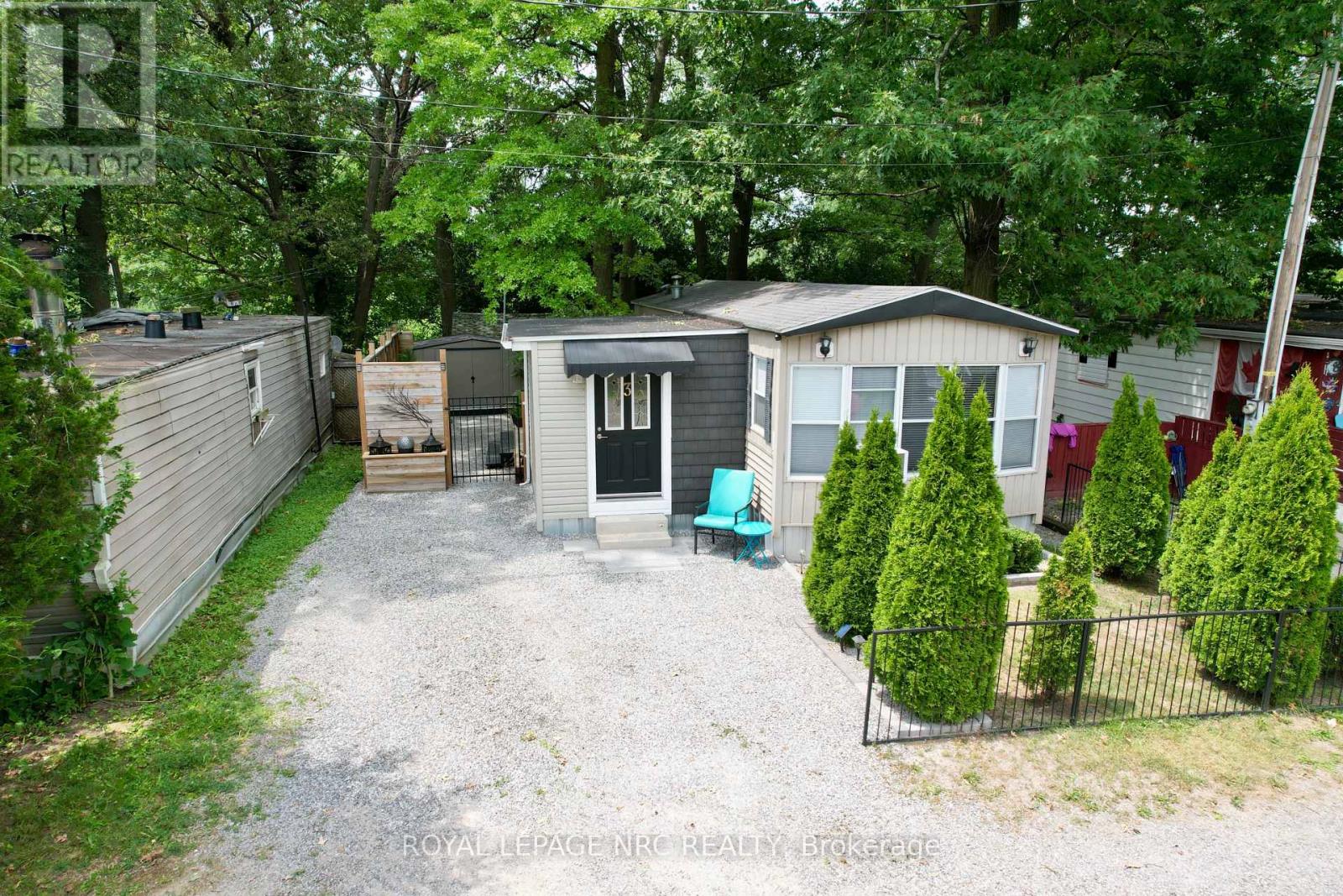 #3 2600 MONTROSE ROAD - 4