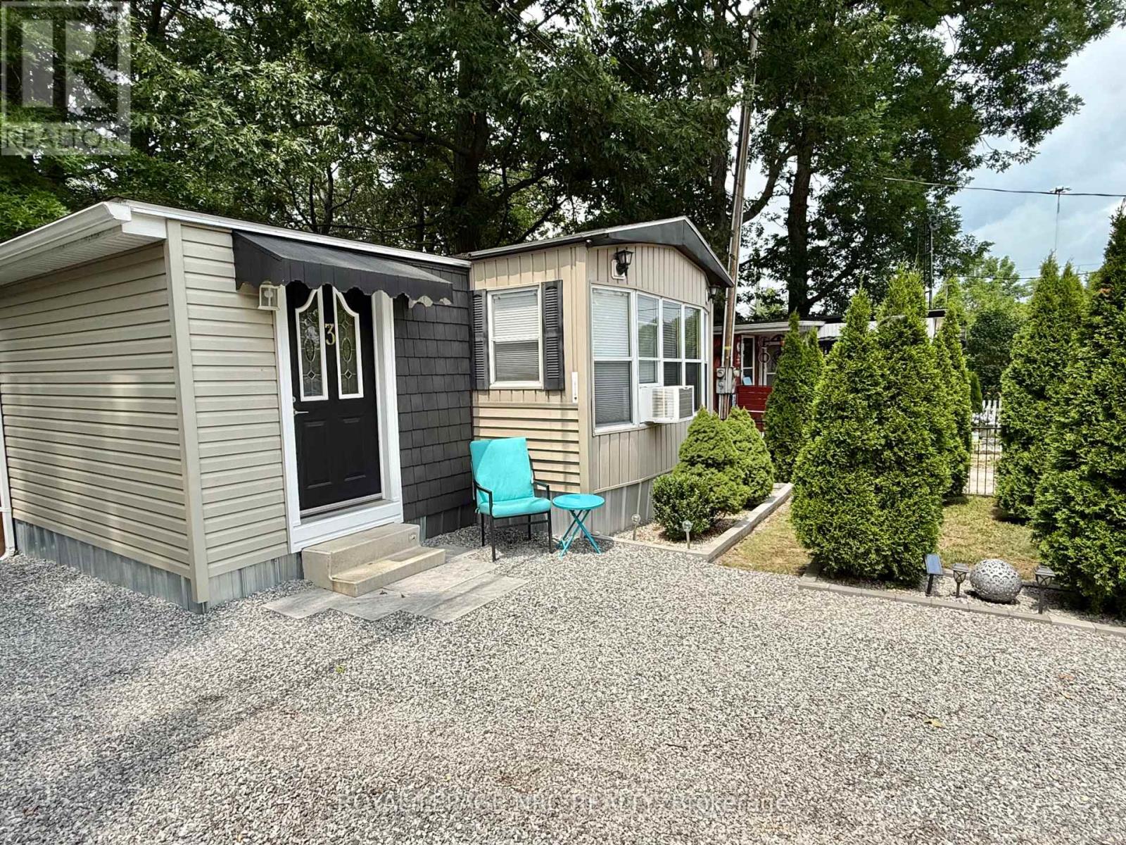 #3 2600 MONTROSE ROAD - 5