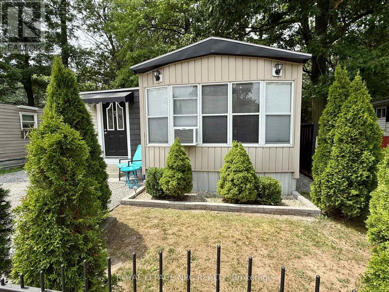 #3 2600 MONTROSE ROAD - 6