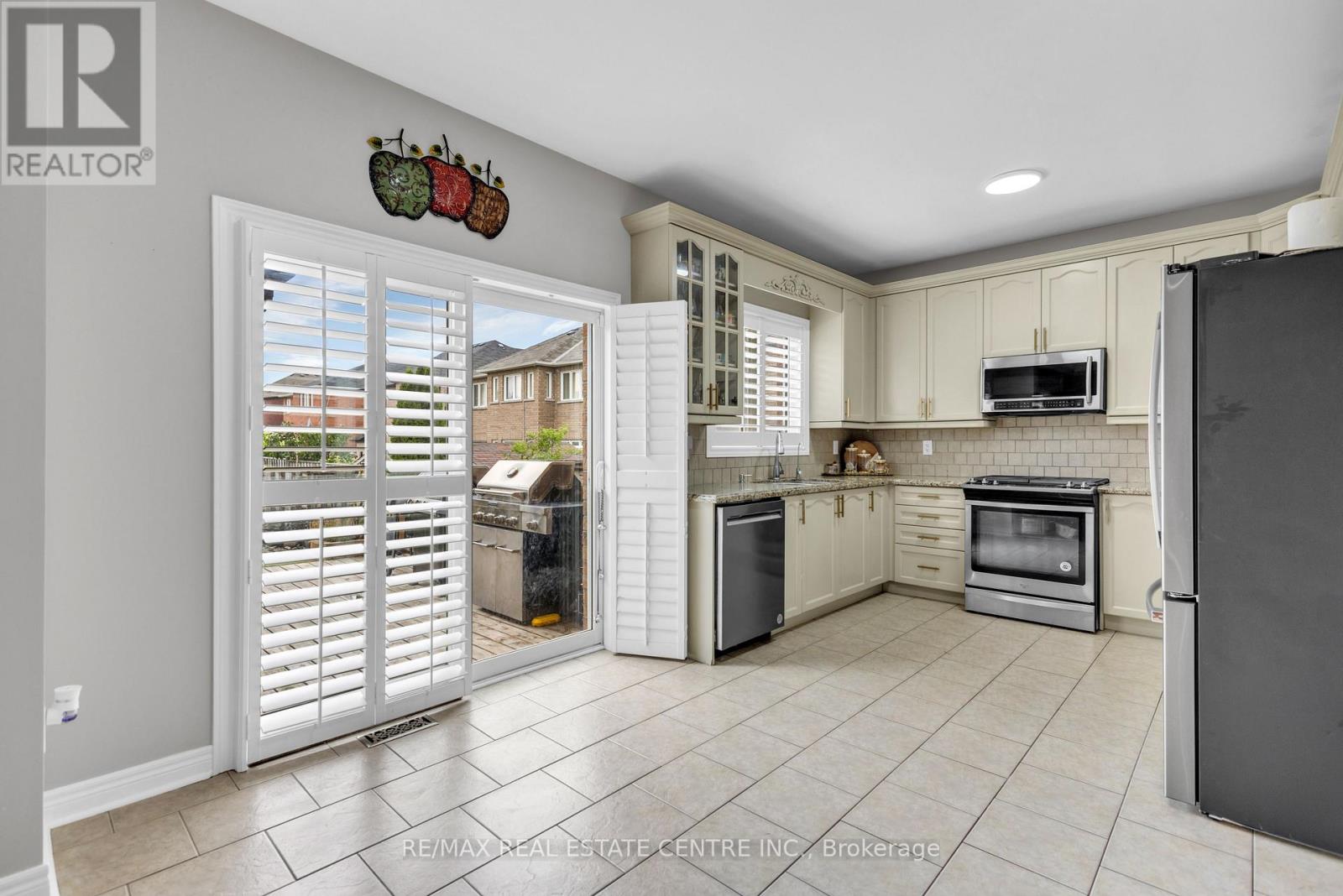 20 SPARHILL STREET - 11