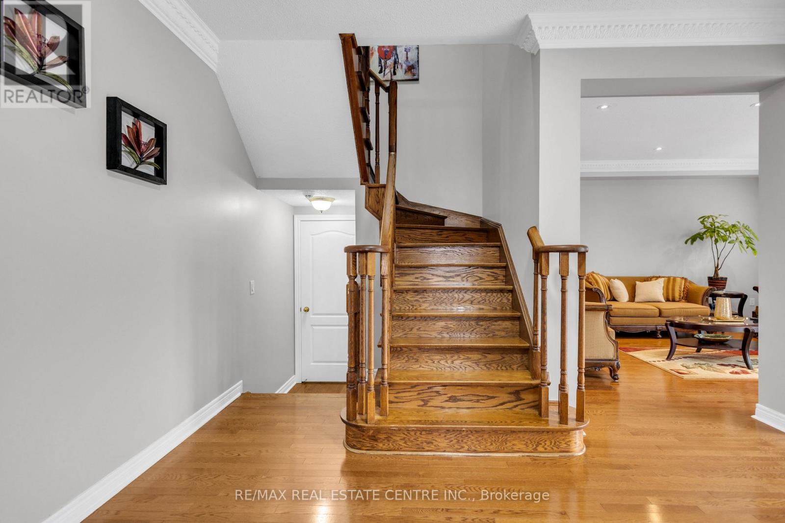 20 SPARHILL STREET - 13