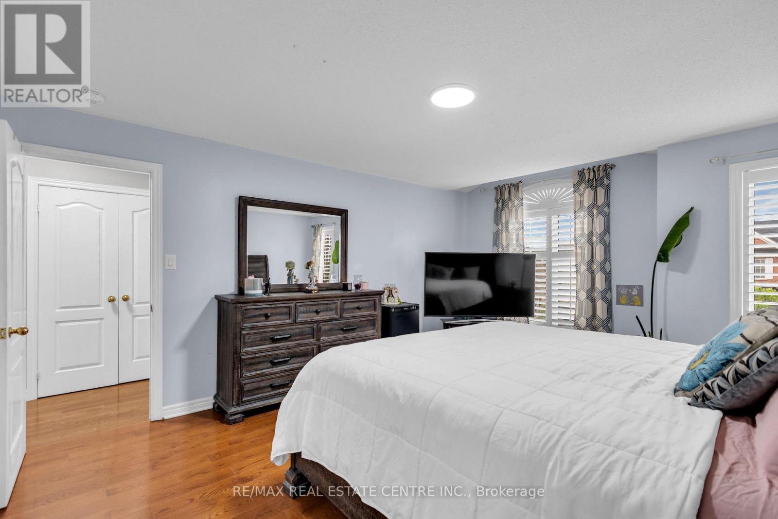 20 SPARHILL STREET - 25