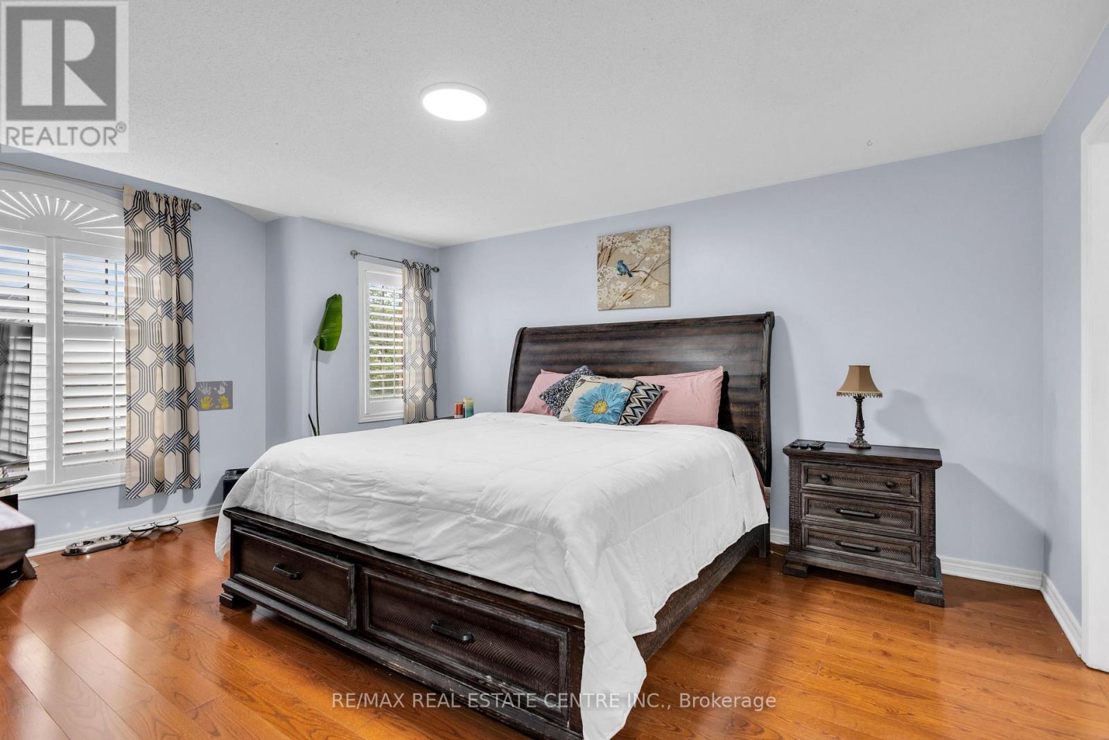 20 SPARHILL STREET - 24