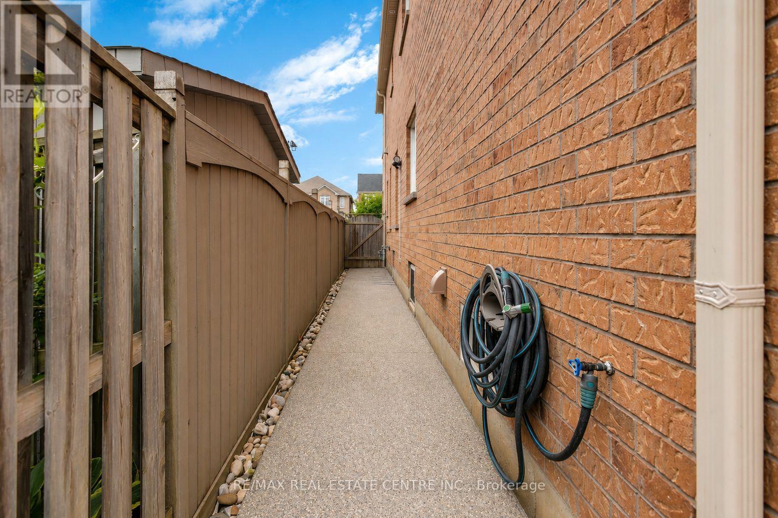 20 SPARHILL STREET - 42