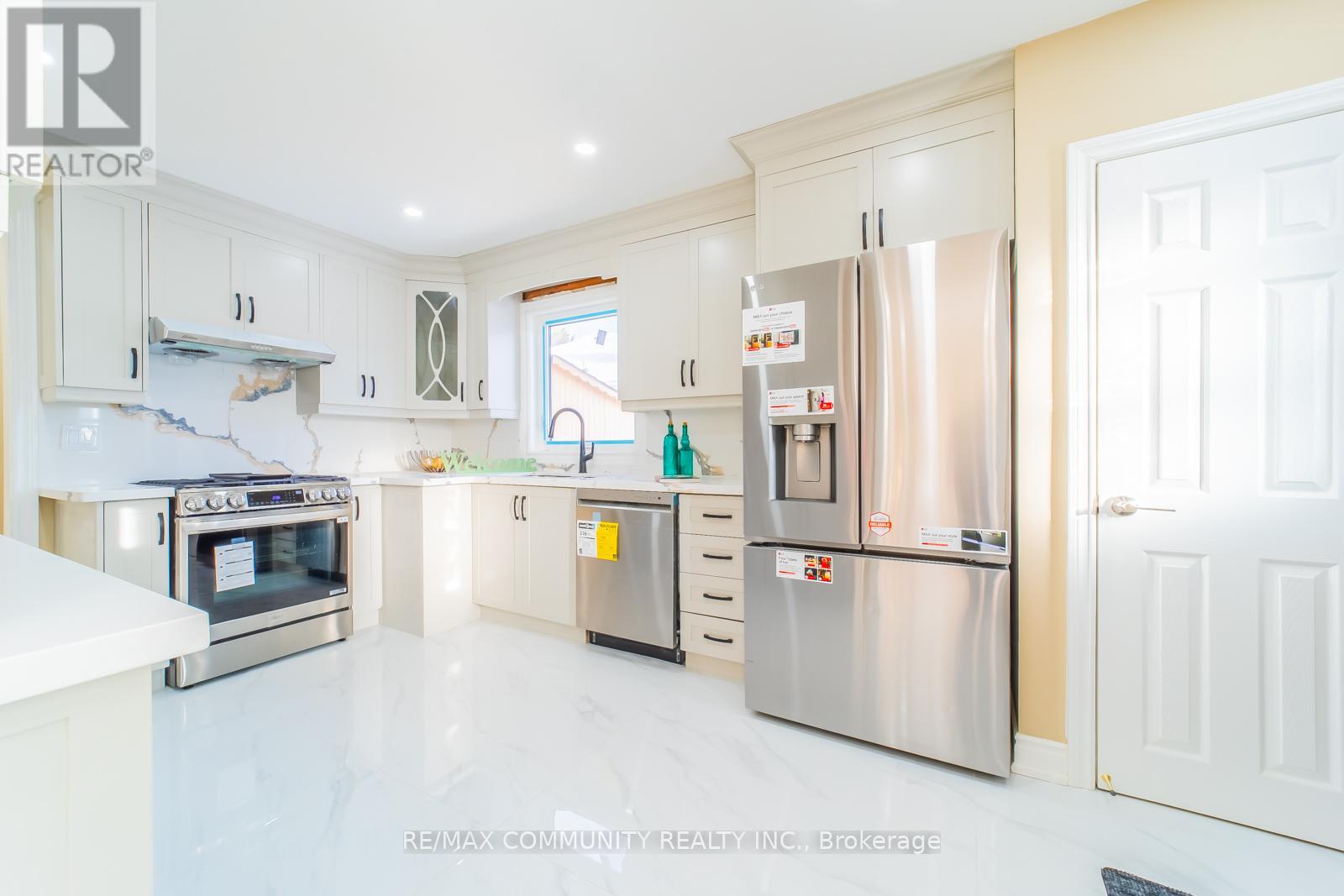 45 BARRYMORE ROAD - 16