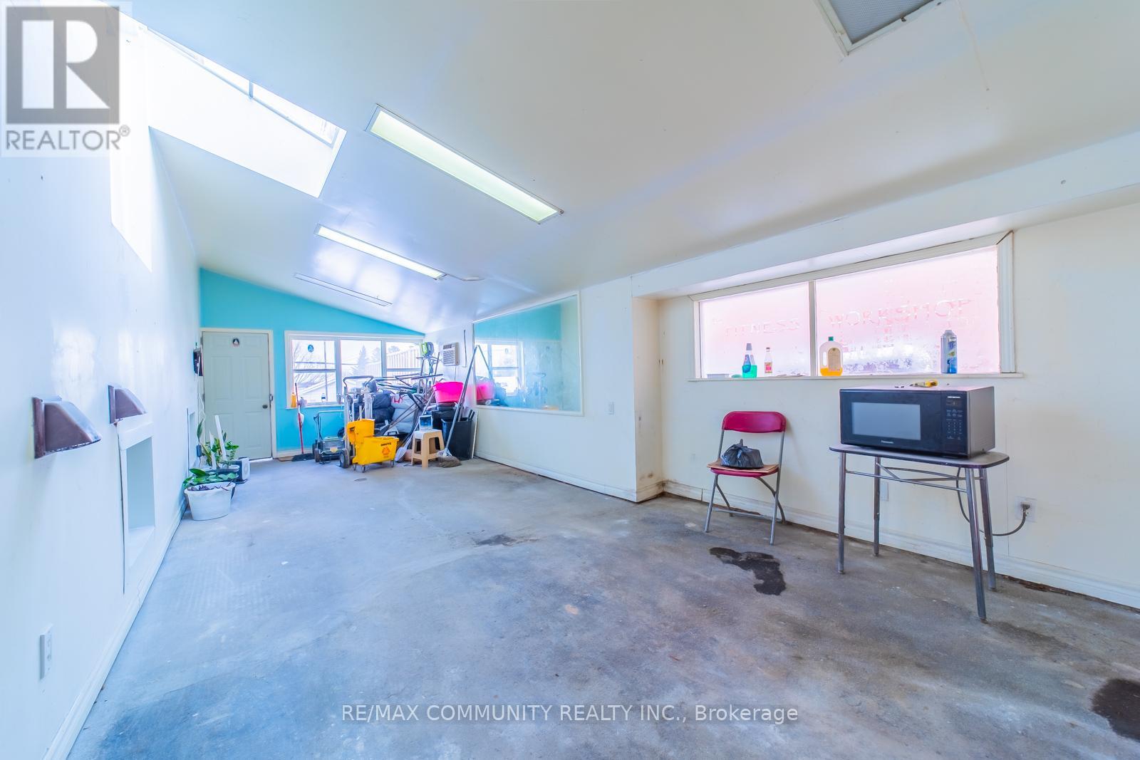 45 BARRYMORE ROAD - 41