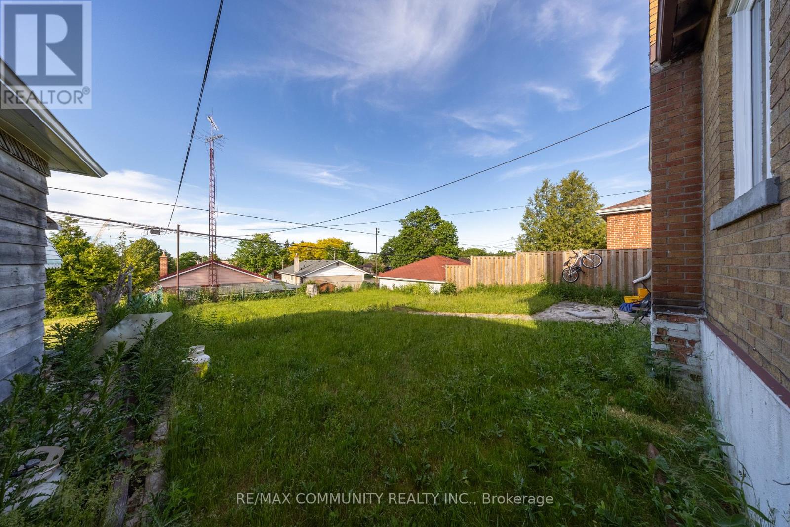 45 BARRYMORE ROAD - 43