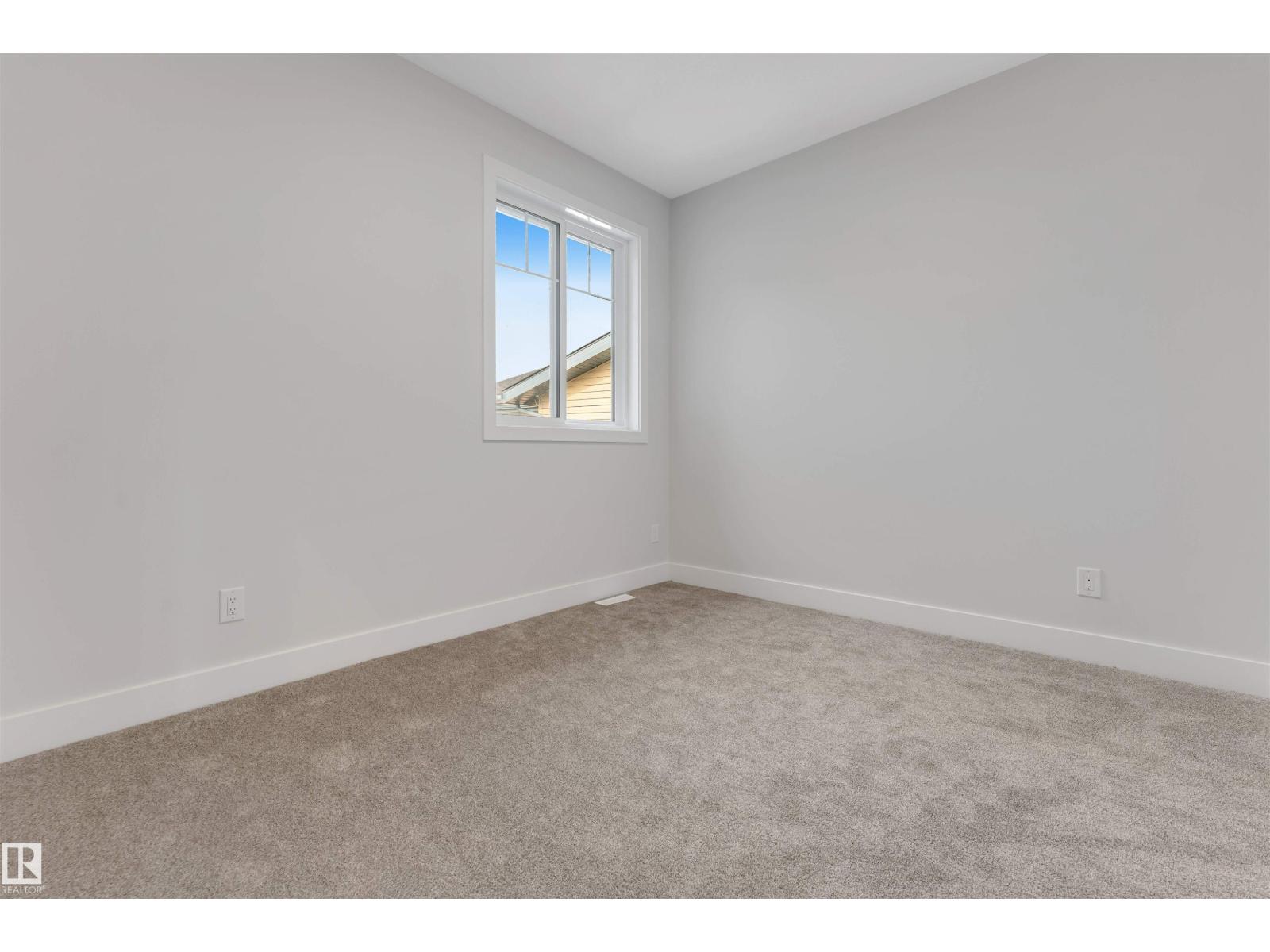 329 BALSAM LI - 26