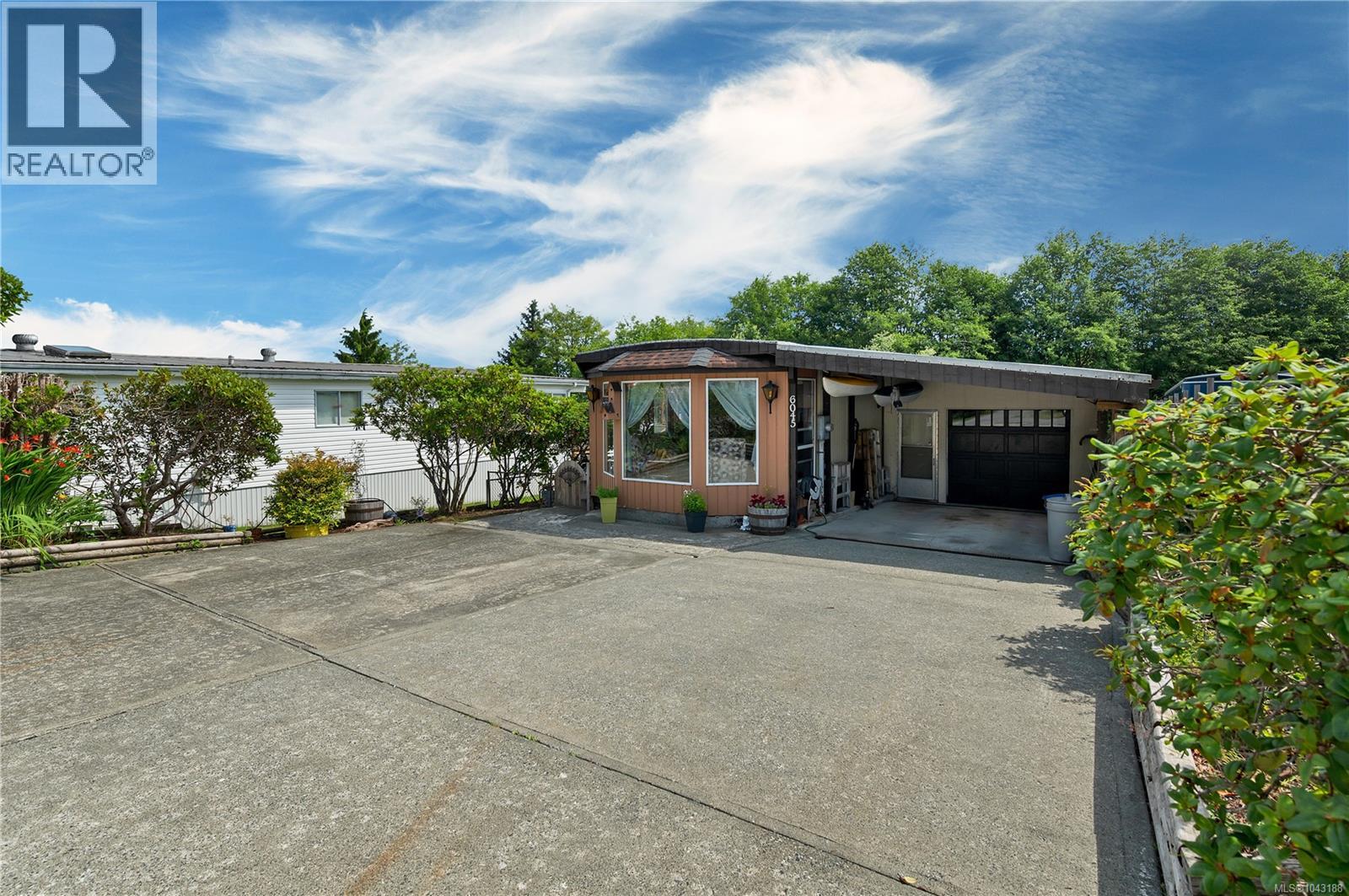 6045 Hunt St - 25
