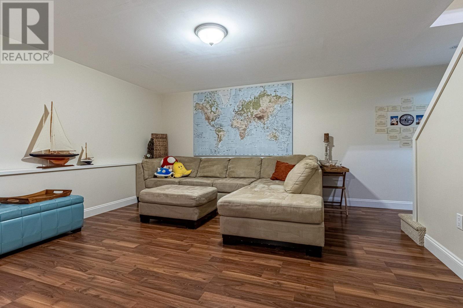 210 WINTER RIVER Circle - Image 22