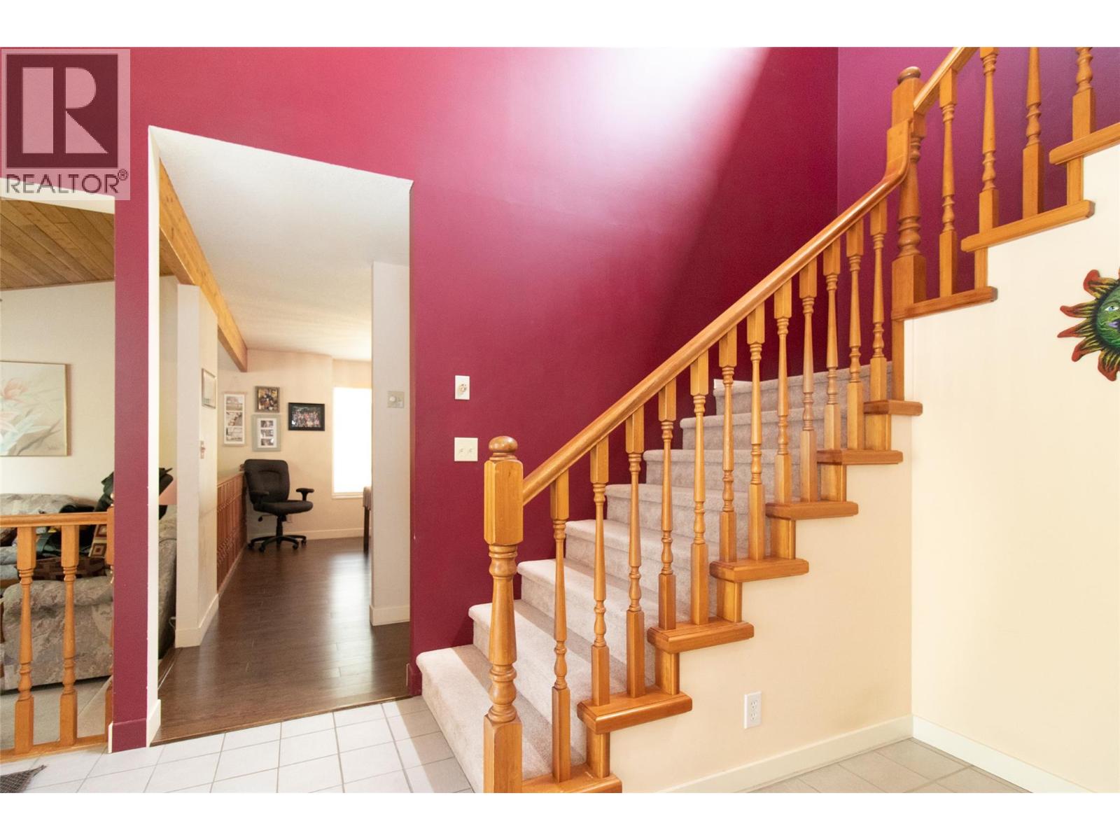 3855 Tillicum Court - 20
