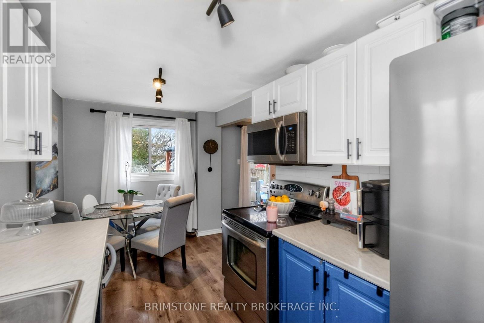 104 HICKLING TRAIL - 12