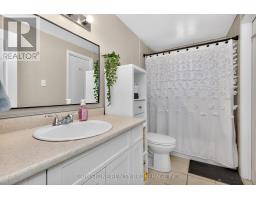 104 Hickling Trail, Barrie, ON L4M5T4 Photo 36