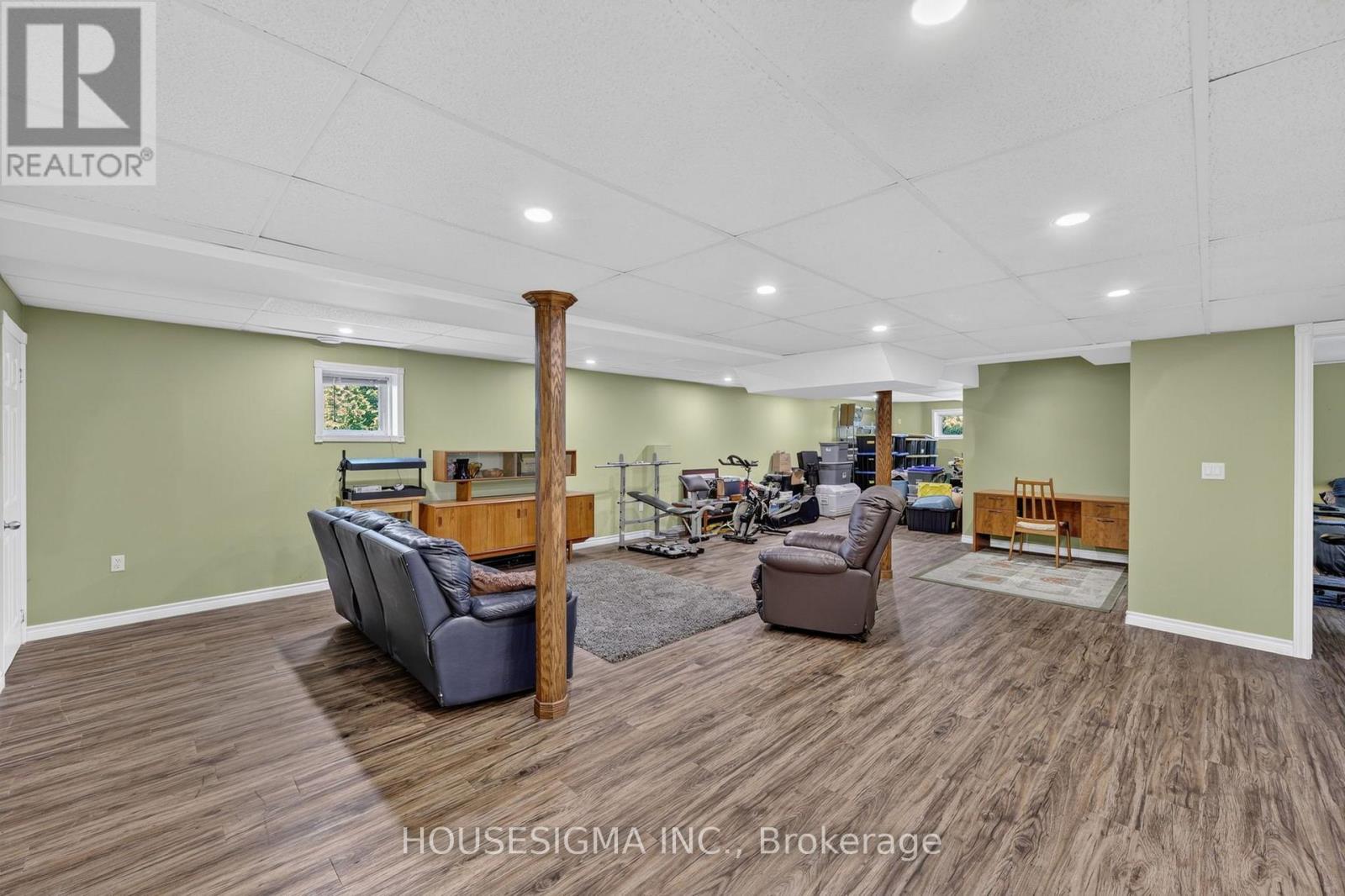 123 FERNBROOK DRIVE - Image 31