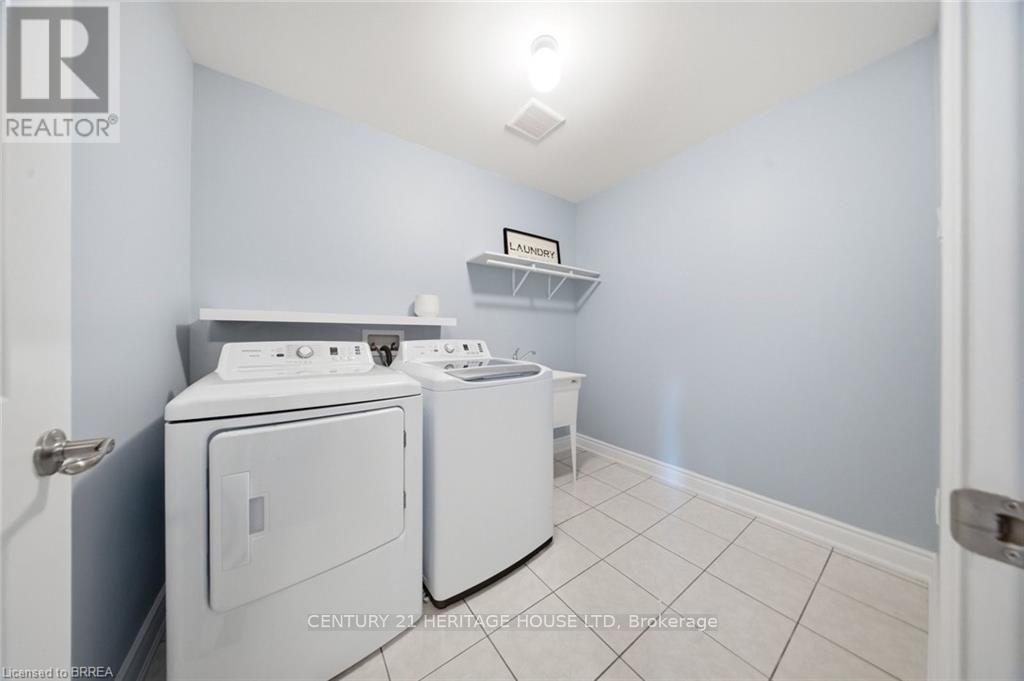 18 MACKLIN STREET - 15