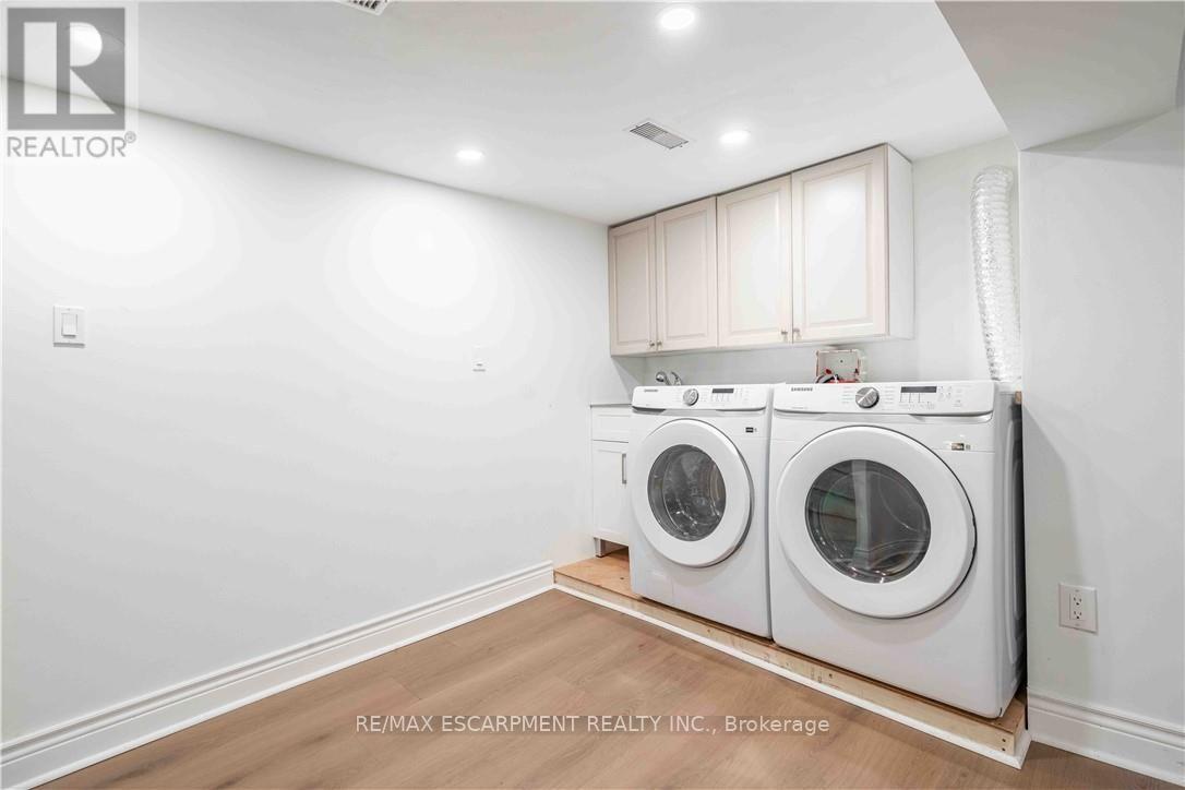 195 WOOD STREET E - 21