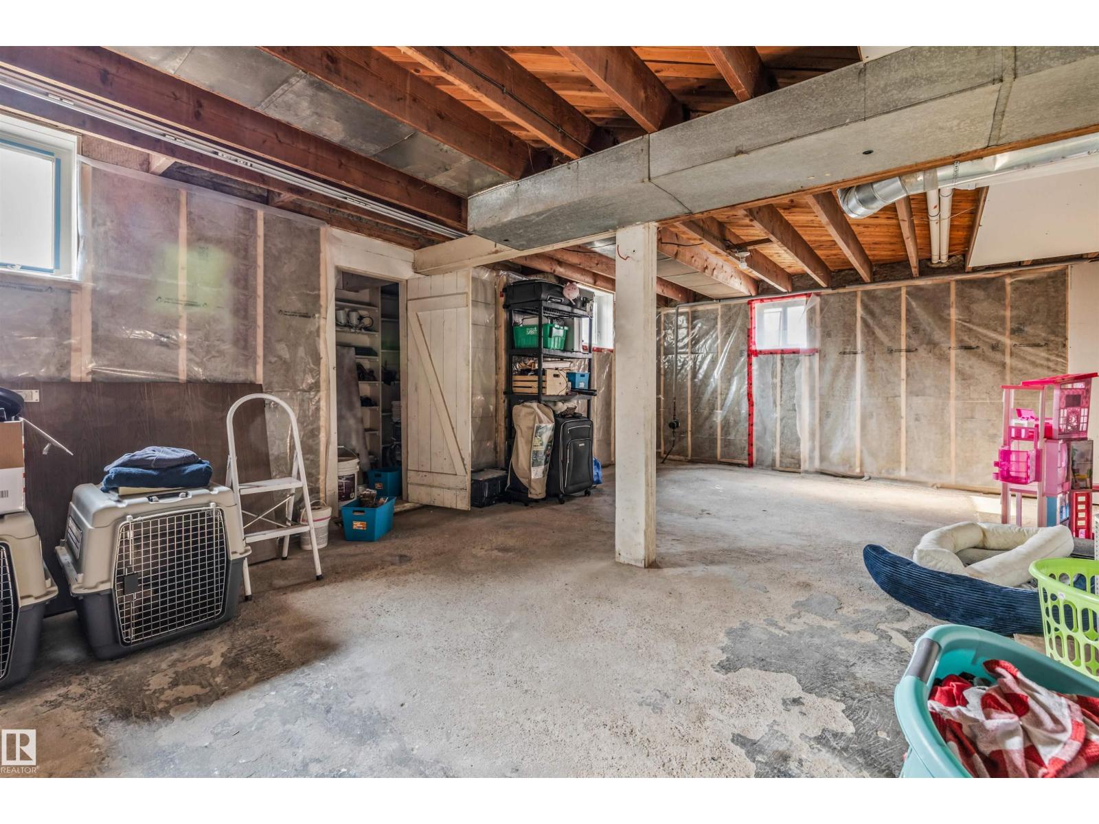 4917 50 ST - Image 31