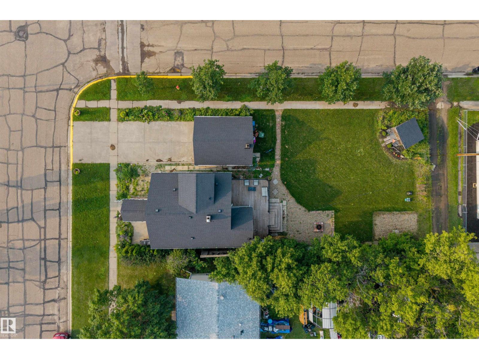 4917 50 ST - Image 50