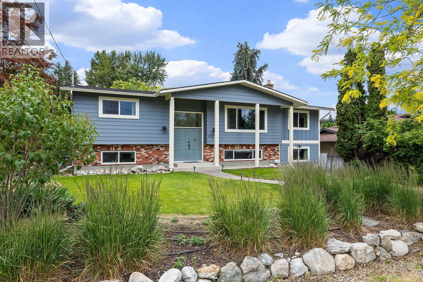 851 Hammer Avenue - 1