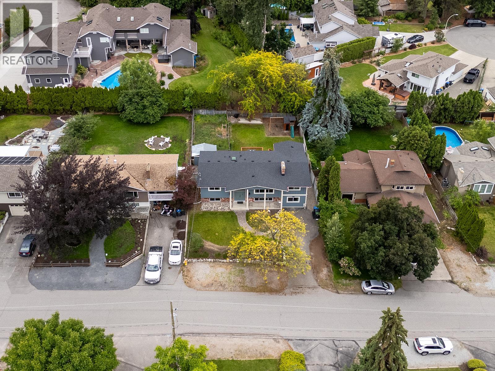 851 Hammer Avenue - 17