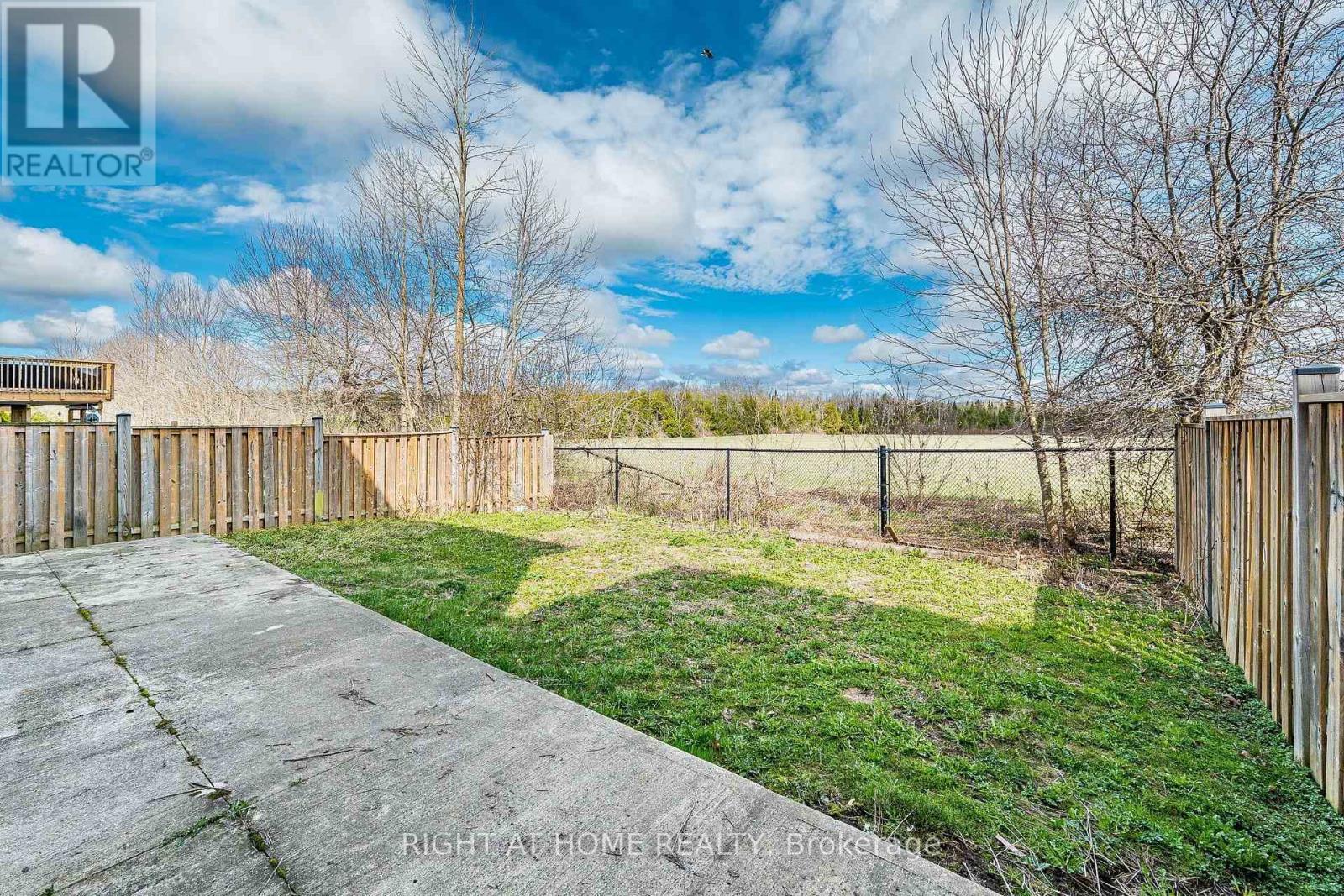 940 O'REILLY CRESCENT - 49